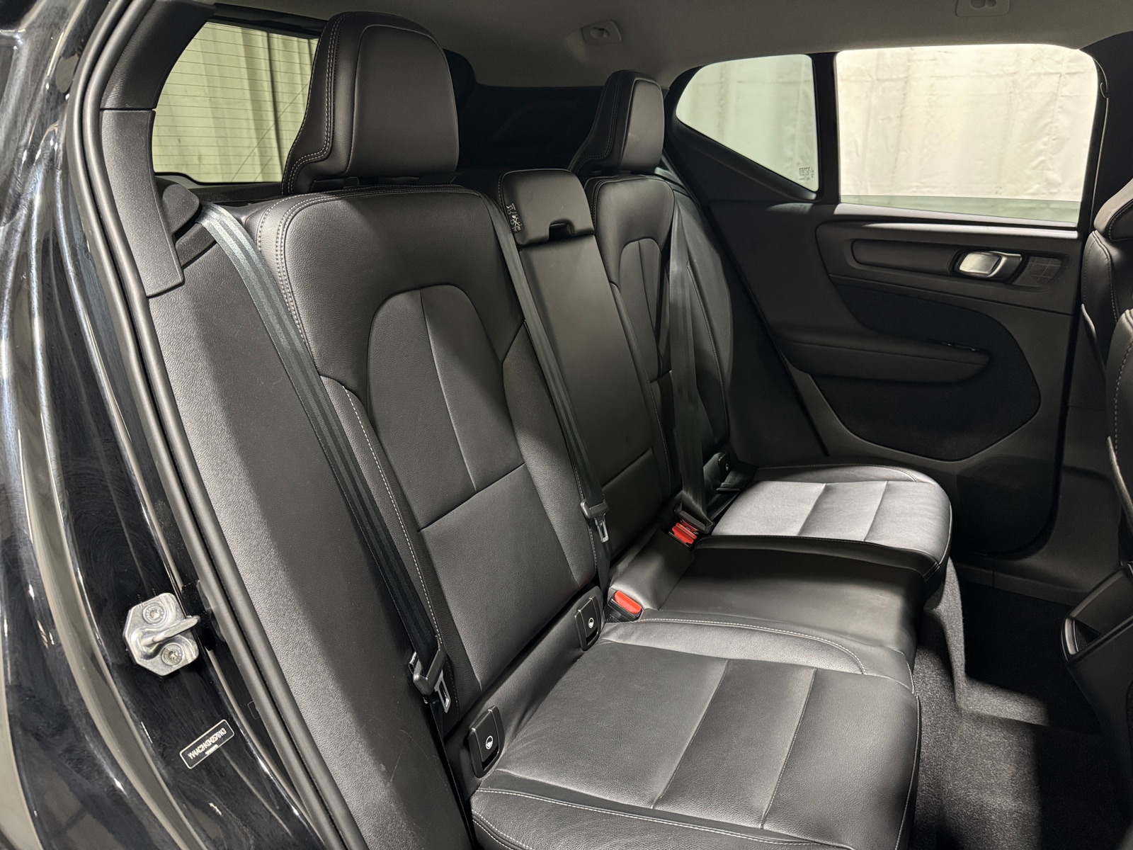 Thumbnail: 2021 Volvo XC40 - 5