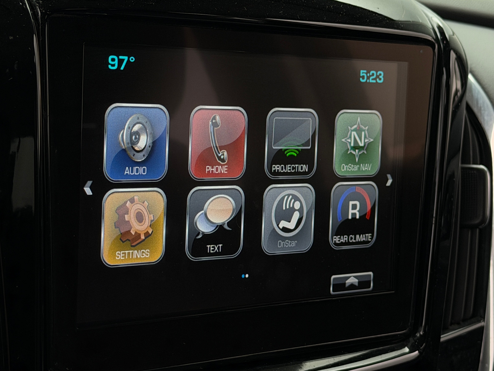 Thumbnail: 2019 Chevrolet Traverse - 4