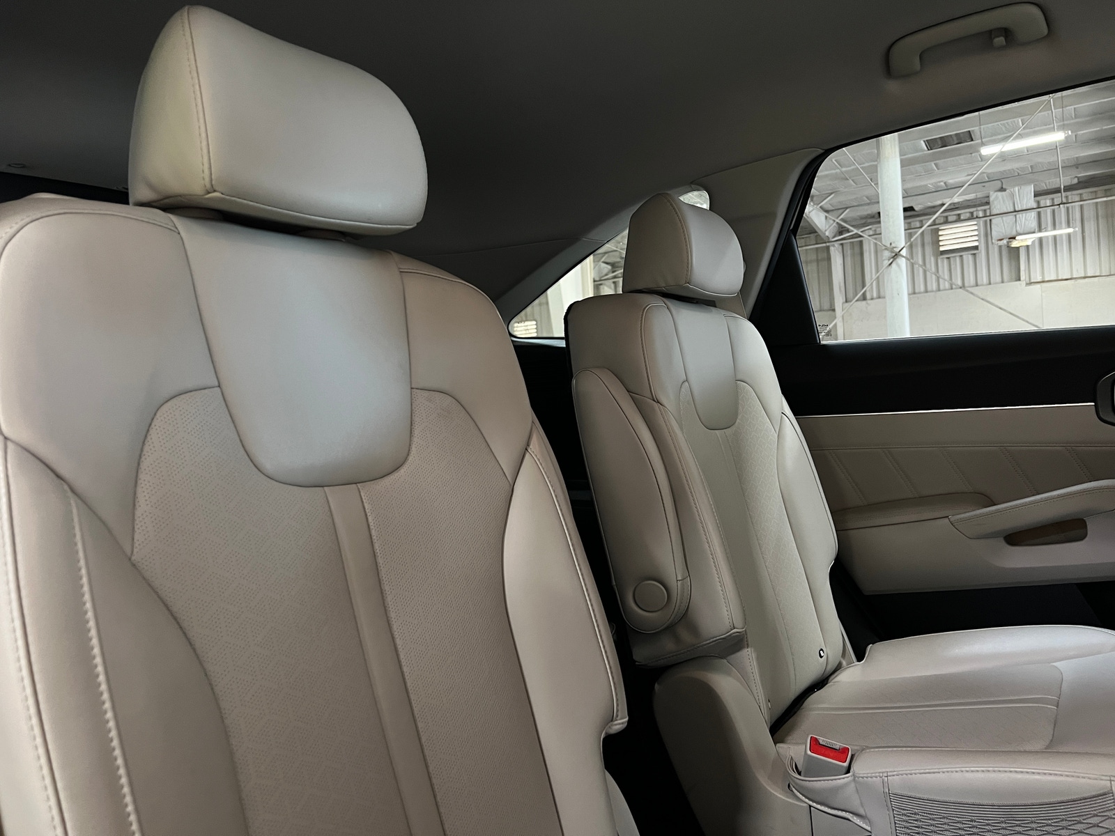 Thumbnail: 2022 Kia Sorento - 5