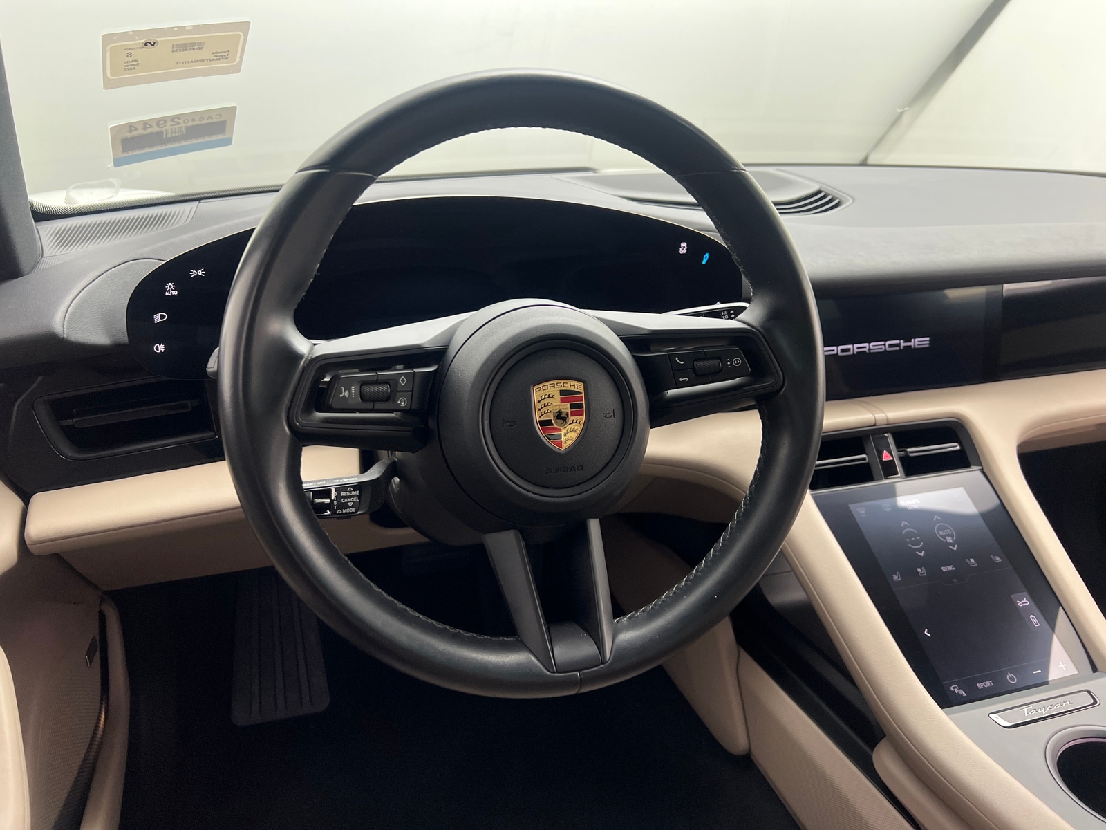 Thumbnail: 2022 Porsche Taycan - 5