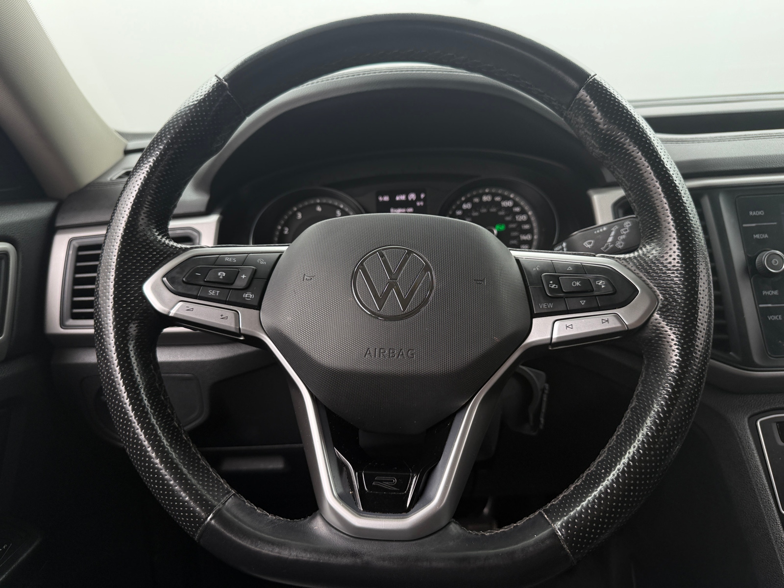 Thumbnail: 2021 Volkswagen Atlas - 4