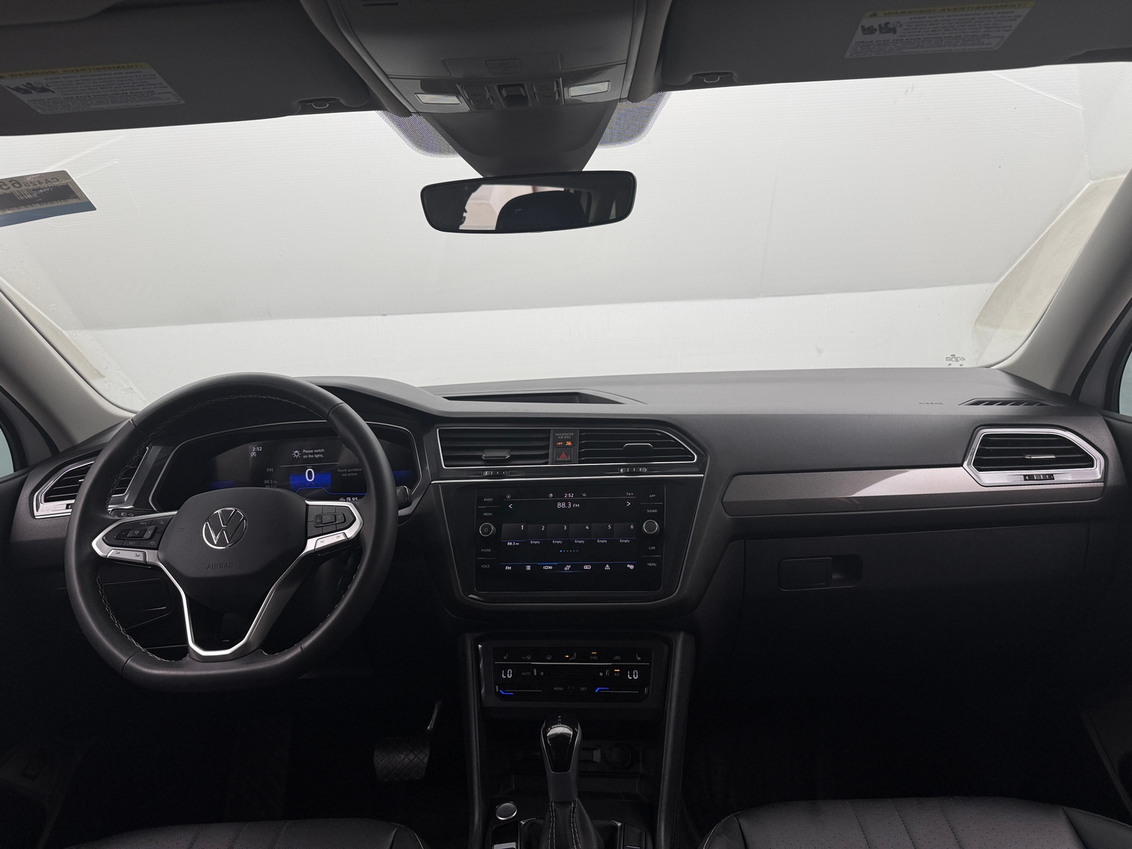 Thumbnail: 2024 Volkswagen Tiguan - 2