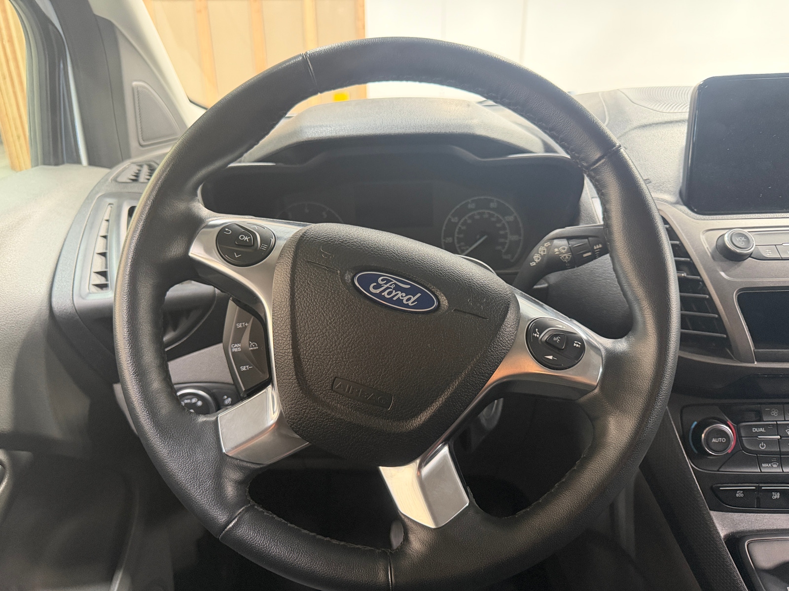 Thumbnail: 2022 Ford Transit Series - 5