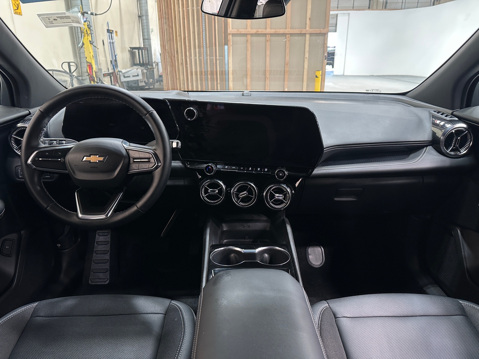 Thumbnail: 2024 Chevrolet Blazer EV - 2