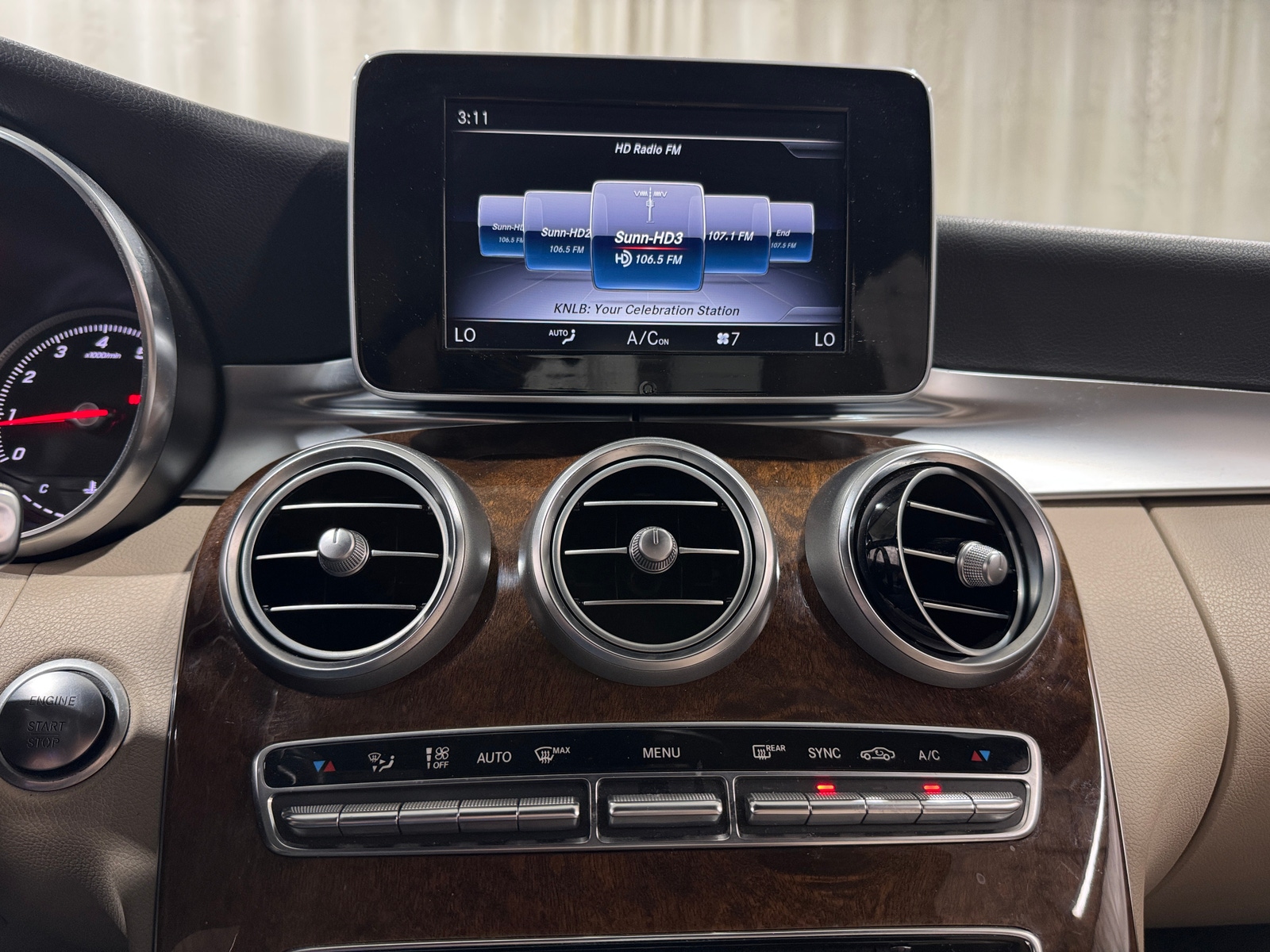Thumbnail: 2018 Mercedes-Benz C-Class - 3