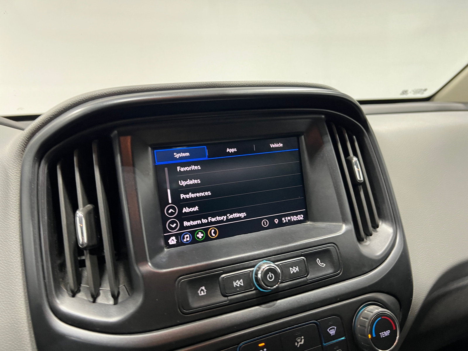 Thumbnail: 2022 Chevrolet Colorado - 4