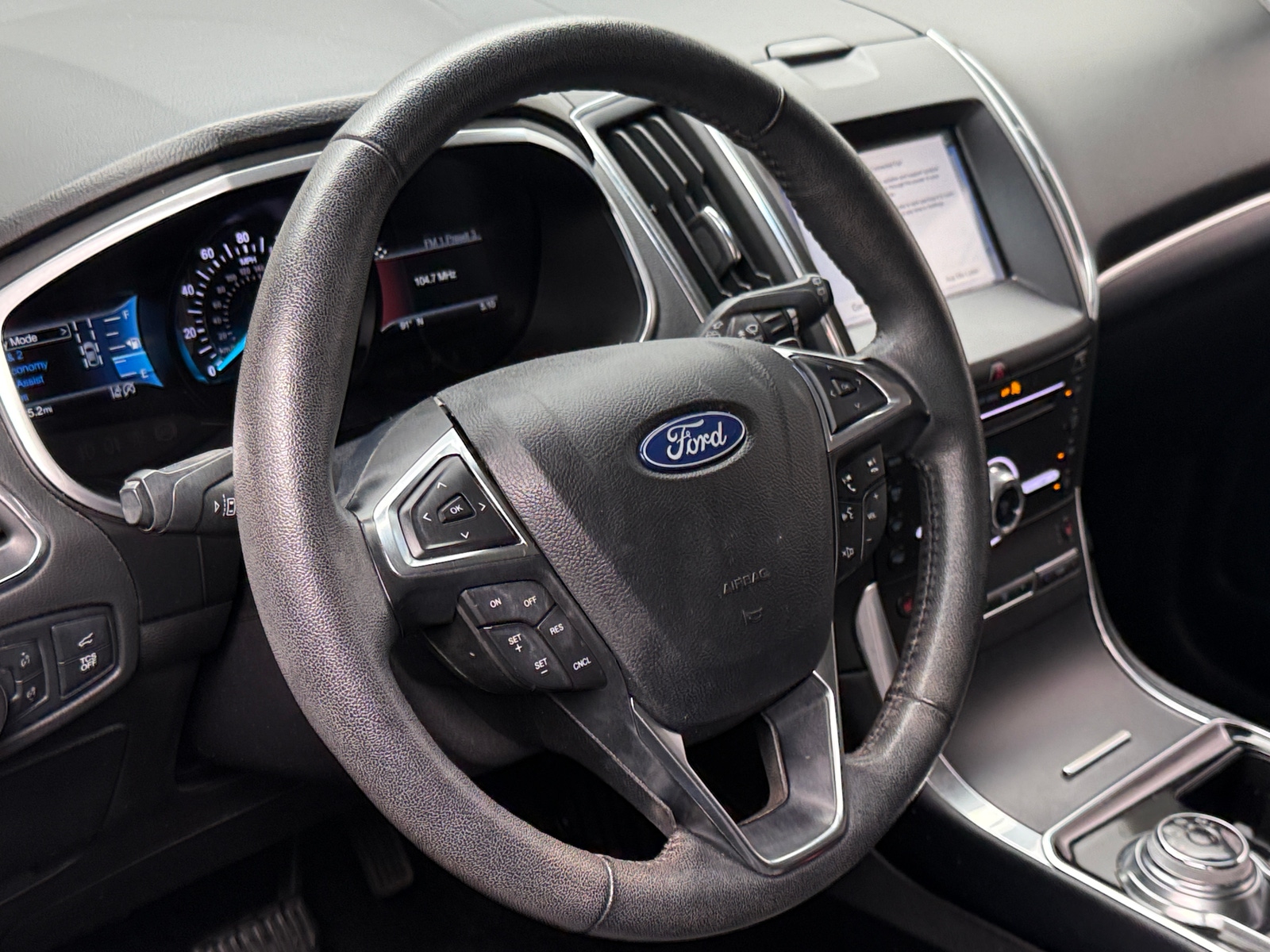 Thumbnail: 2019 Ford Edge - 4