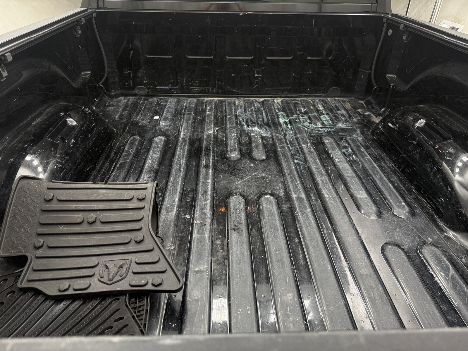 Thumbnail: 2021 RAM 1500 Classic - 7
