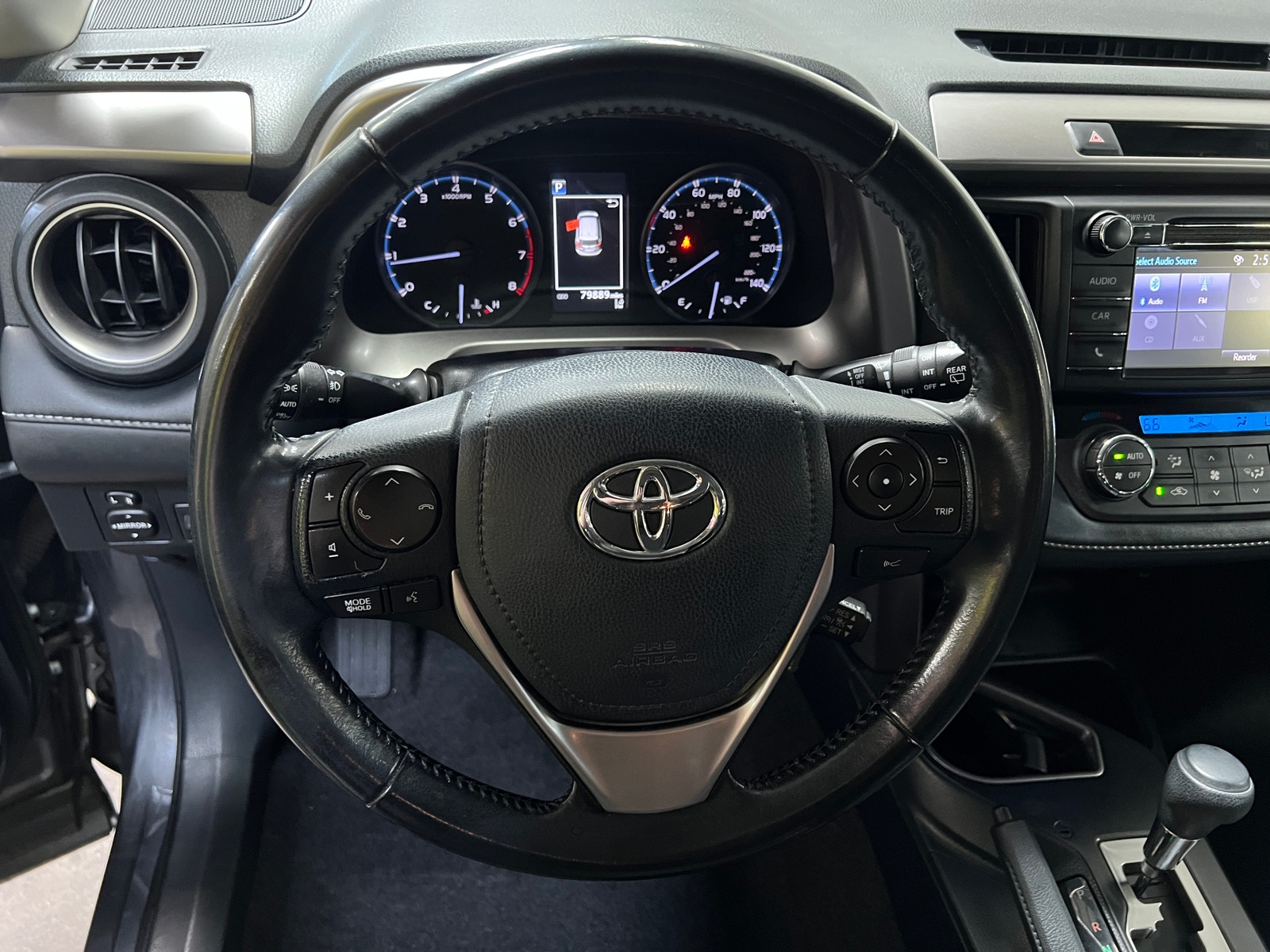 Thumbnail: 2018 Toyota RAV4 - 5