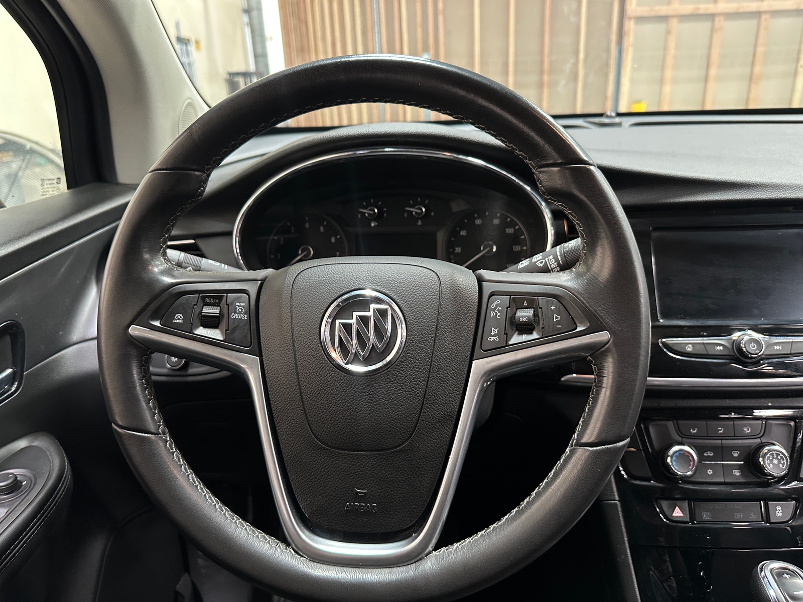 Thumbnail: 2022 Buick Encore - 4