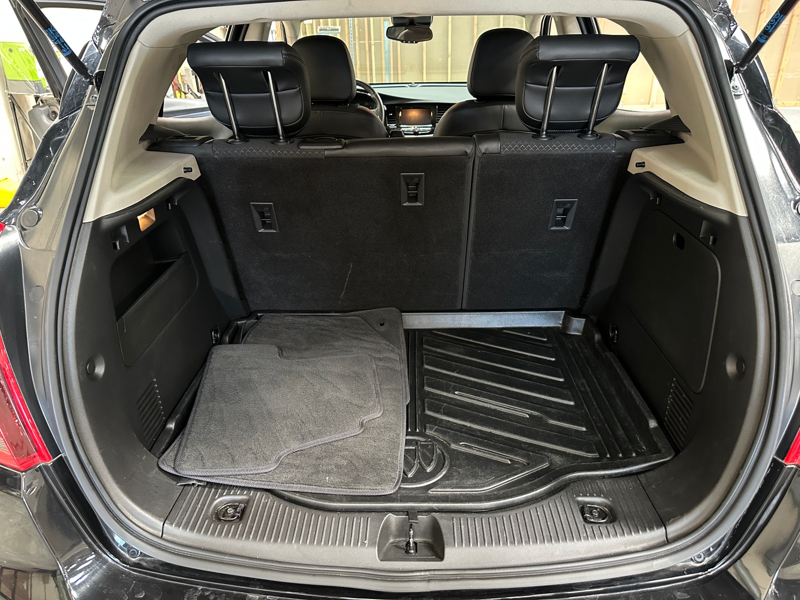 Thumbnail: 2022 Buick Encore - 6