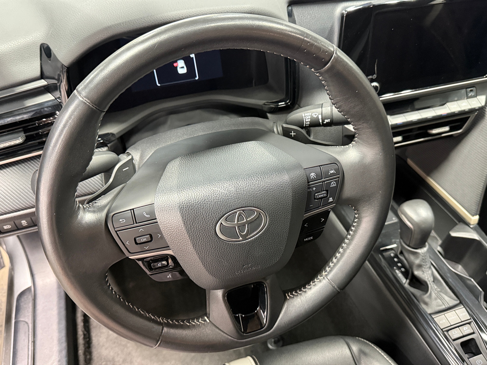 Thumbnail: 2025 Toyota Camry - 4