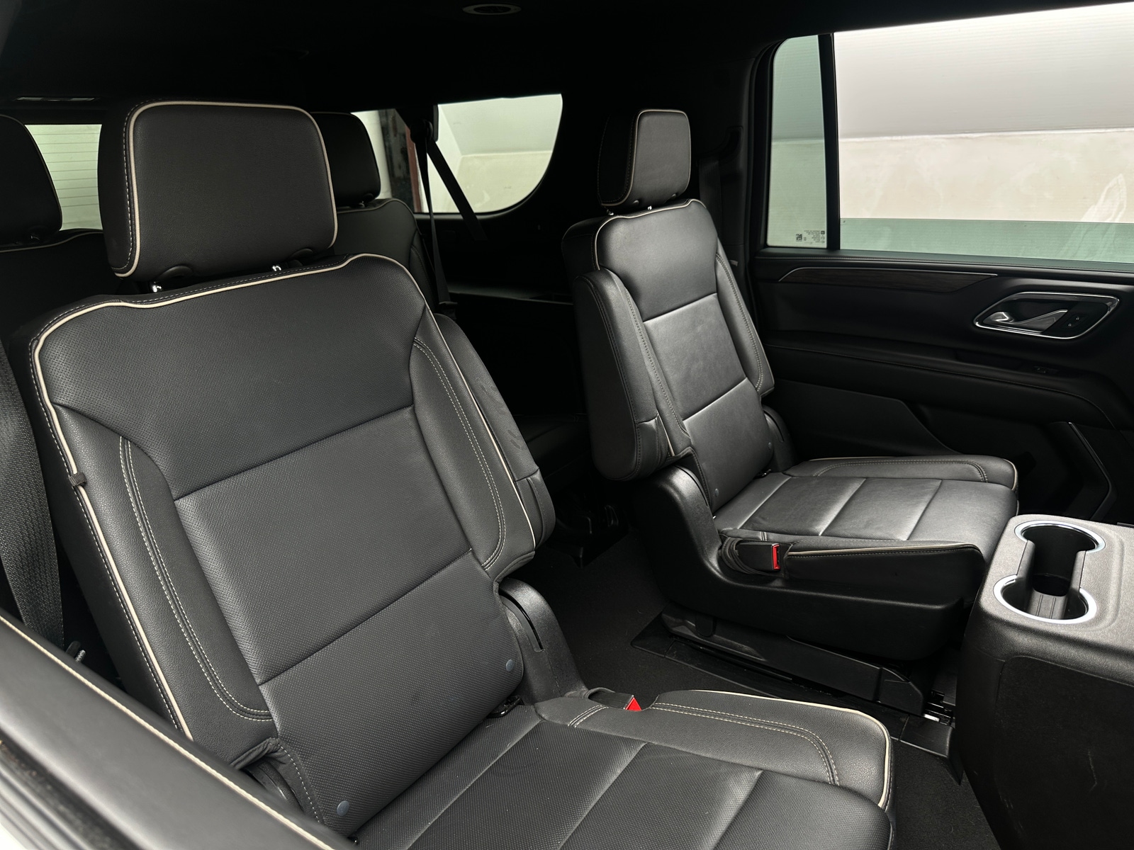 Thumbnail: 2023 Chevrolet Suburban - 5