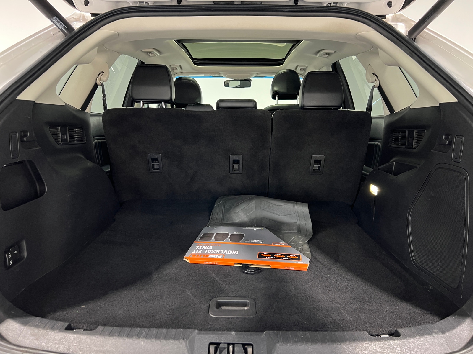 Thumbnail: 2015 Ford Edge - 6