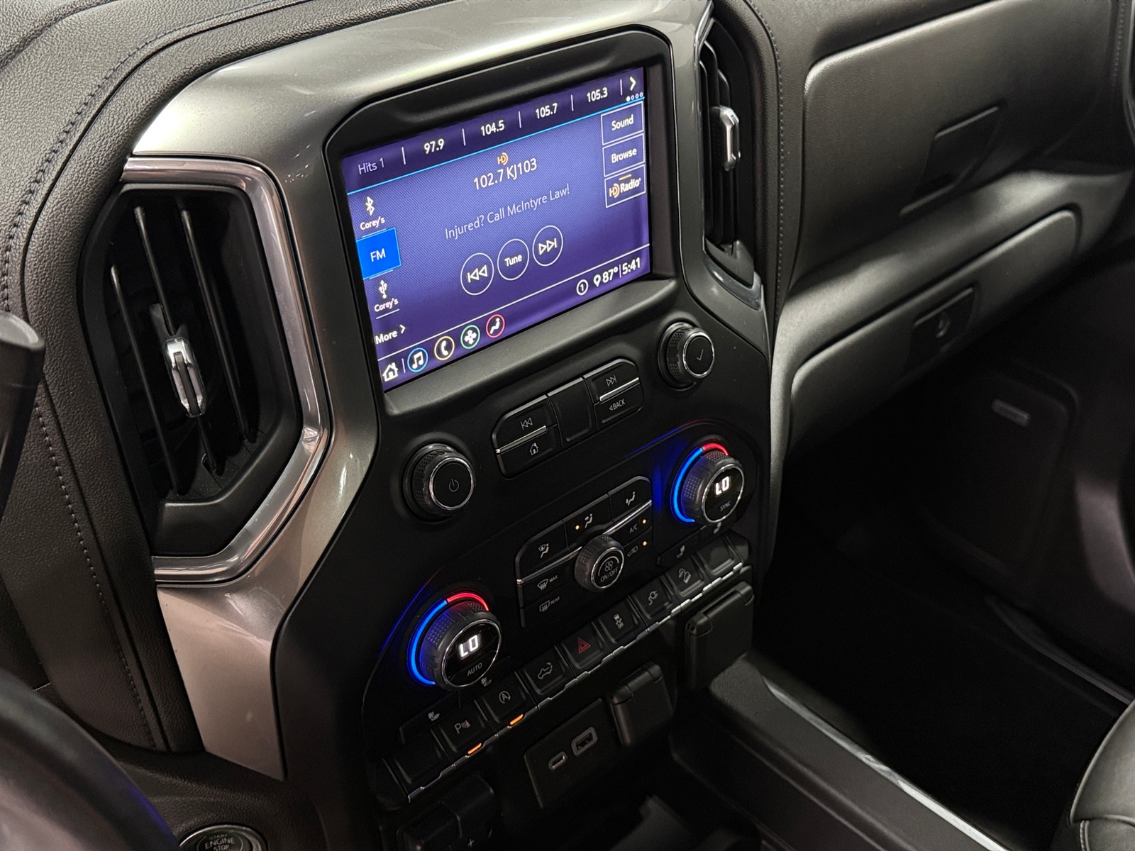 Thumbnail: 2020 Chevrolet Silverado 1500 - 4