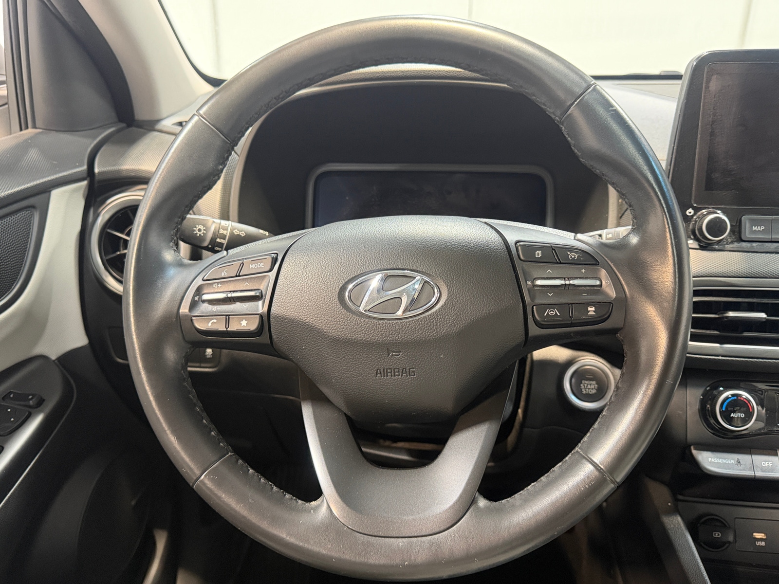Thumbnail: 2023 Hyundai Kona - 4