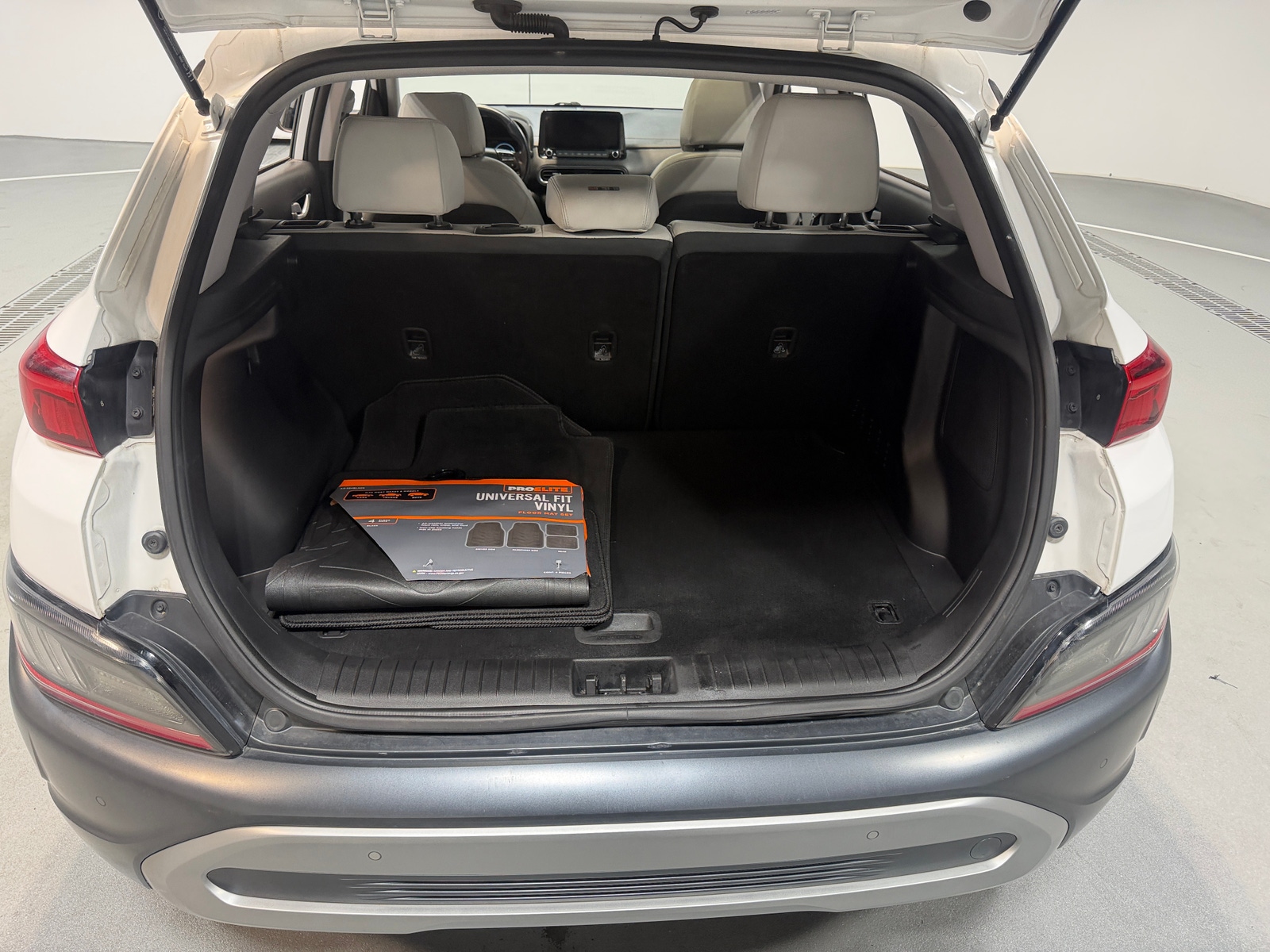 Thumbnail: 2023 Hyundai Kona - 6