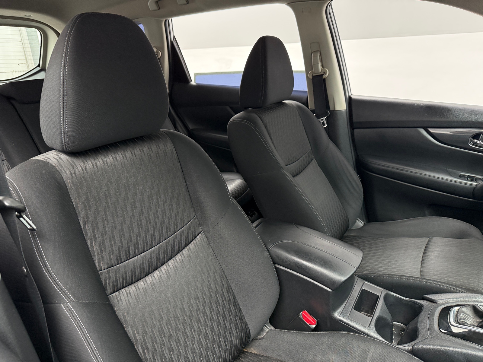 Thumbnail: 2017 Nissan Rogue - 2