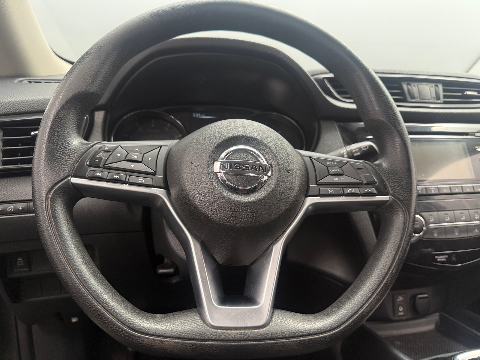 Thumbnail: 2017 Nissan Rogue - 5