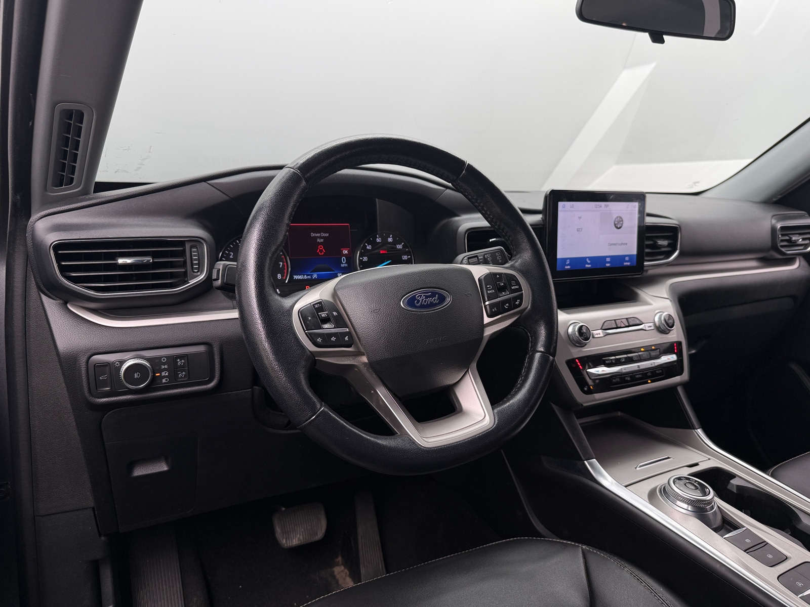 Thumbnail: 2022 Ford Explorer - 4