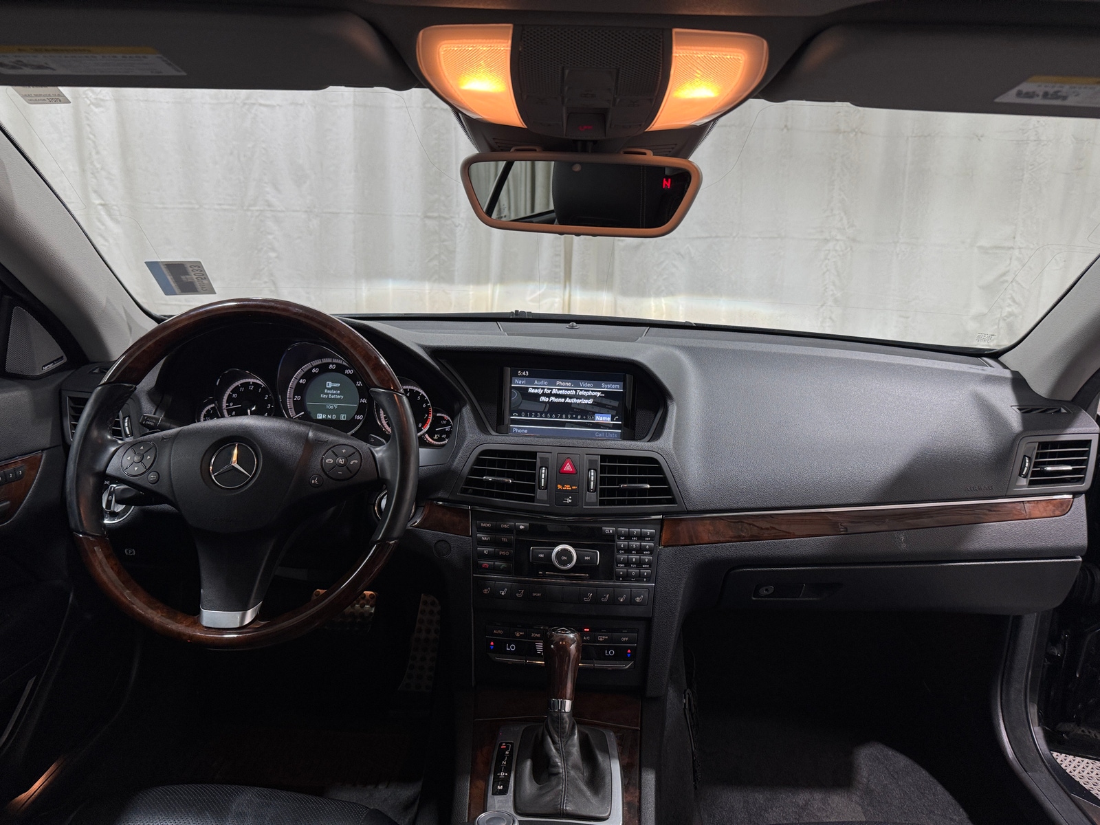 Thumbnail: 2011 Mercedes-Benz E-Class - 3