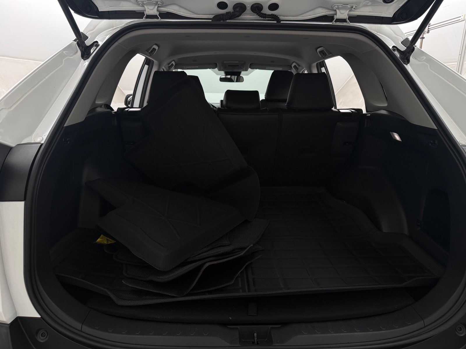 Thumbnail: 2024 Toyota RAV4 - 7