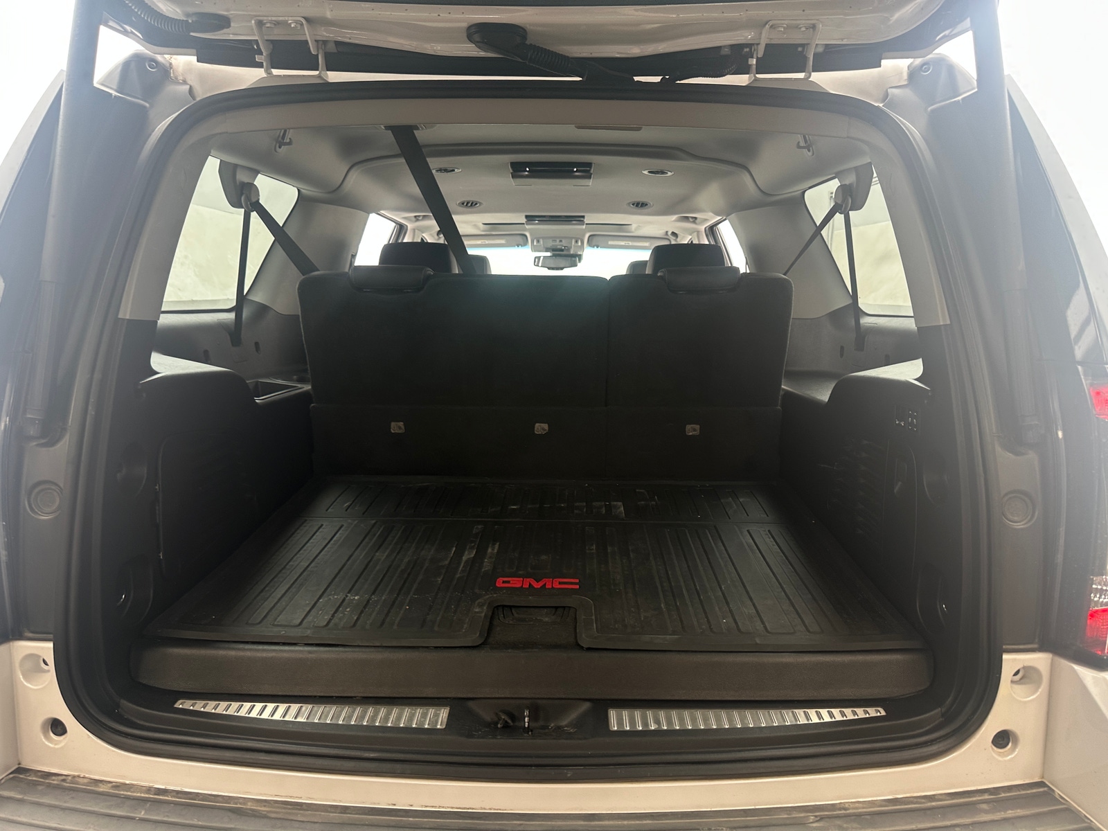 Thumbnail: 2020 GMC Yukon XL - 6