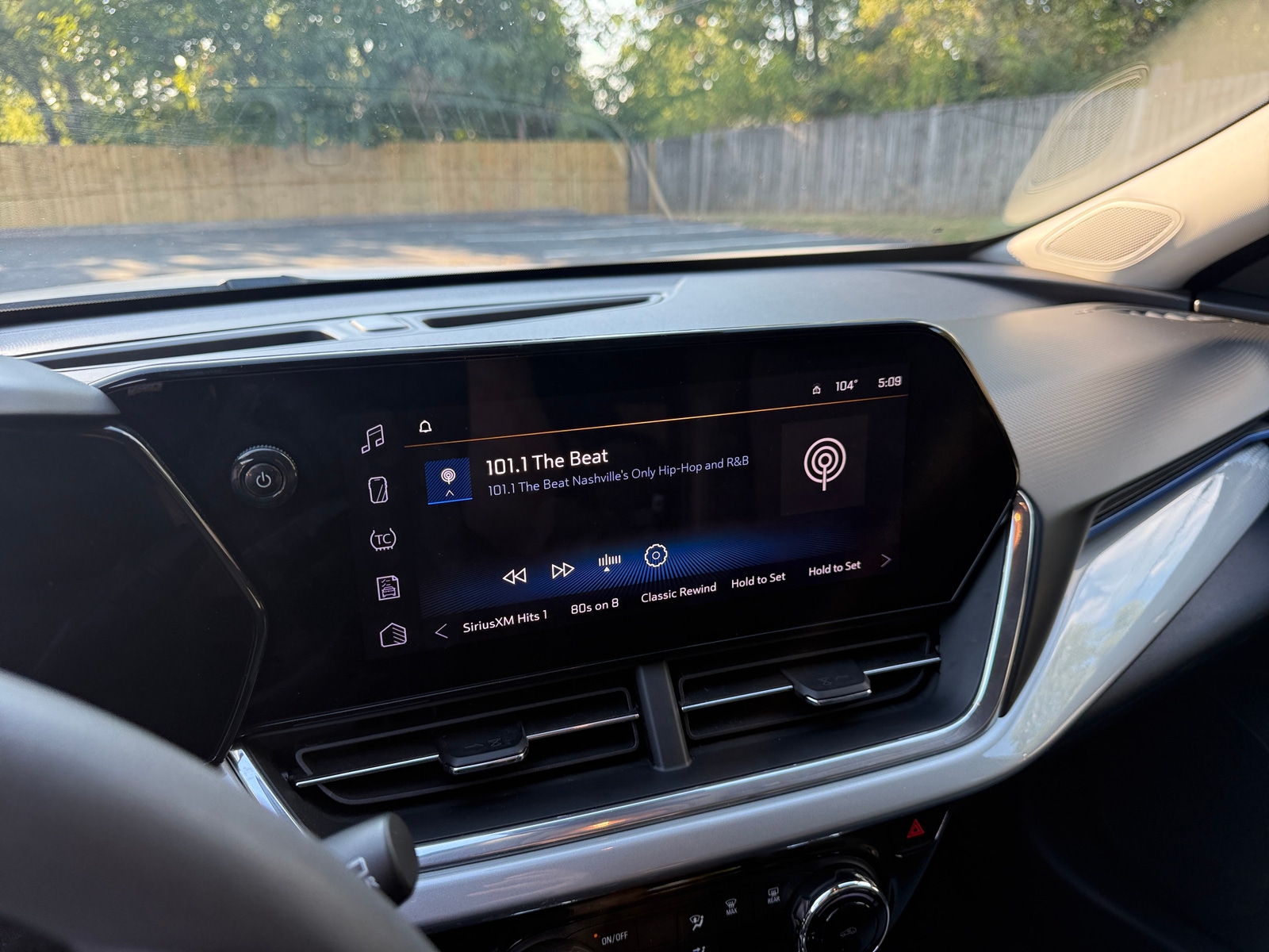 Thumbnail: 2025 Chevrolet Trax - 4