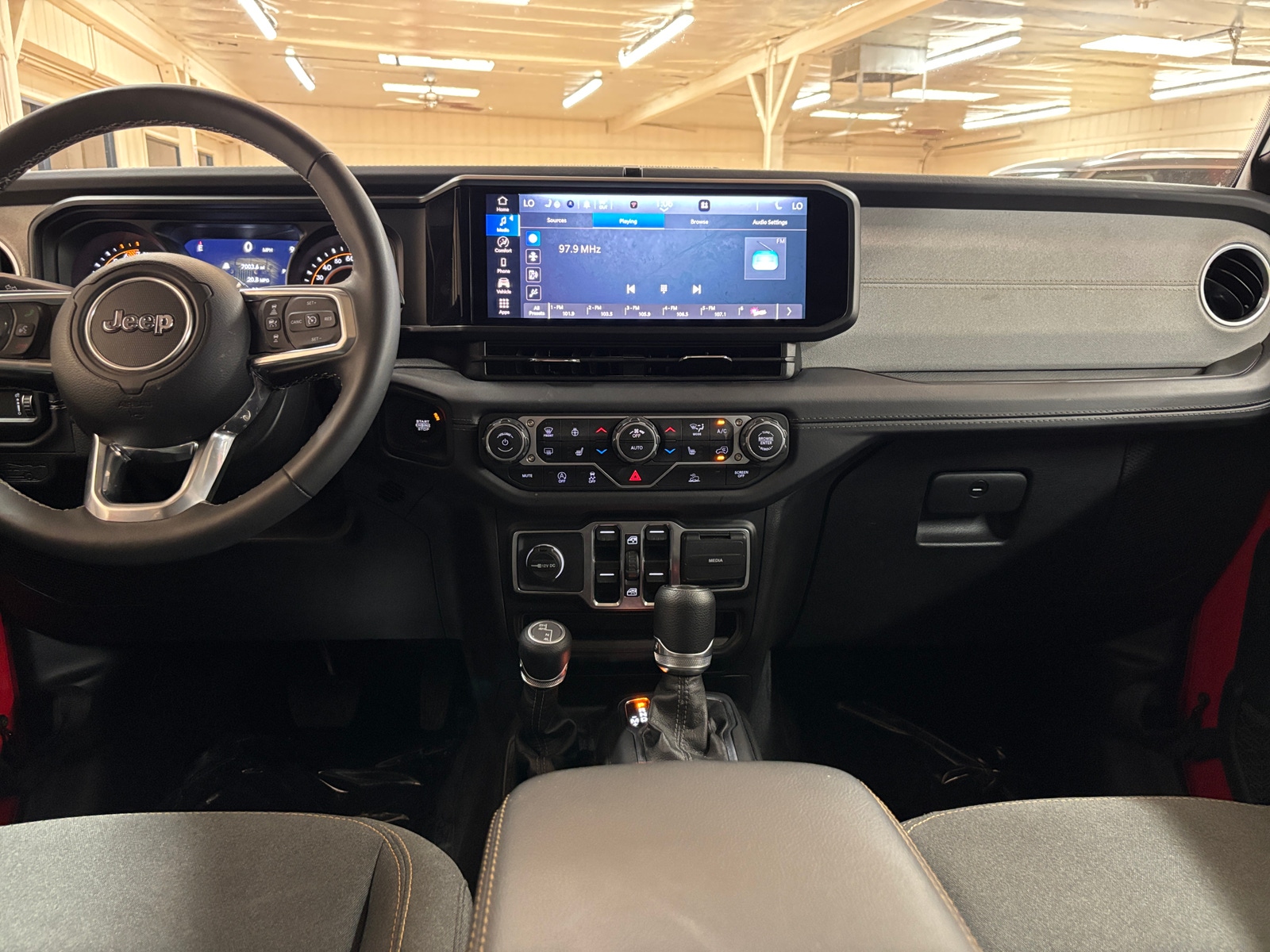 Thumbnail: 2025 Jeep Wrangler - 3