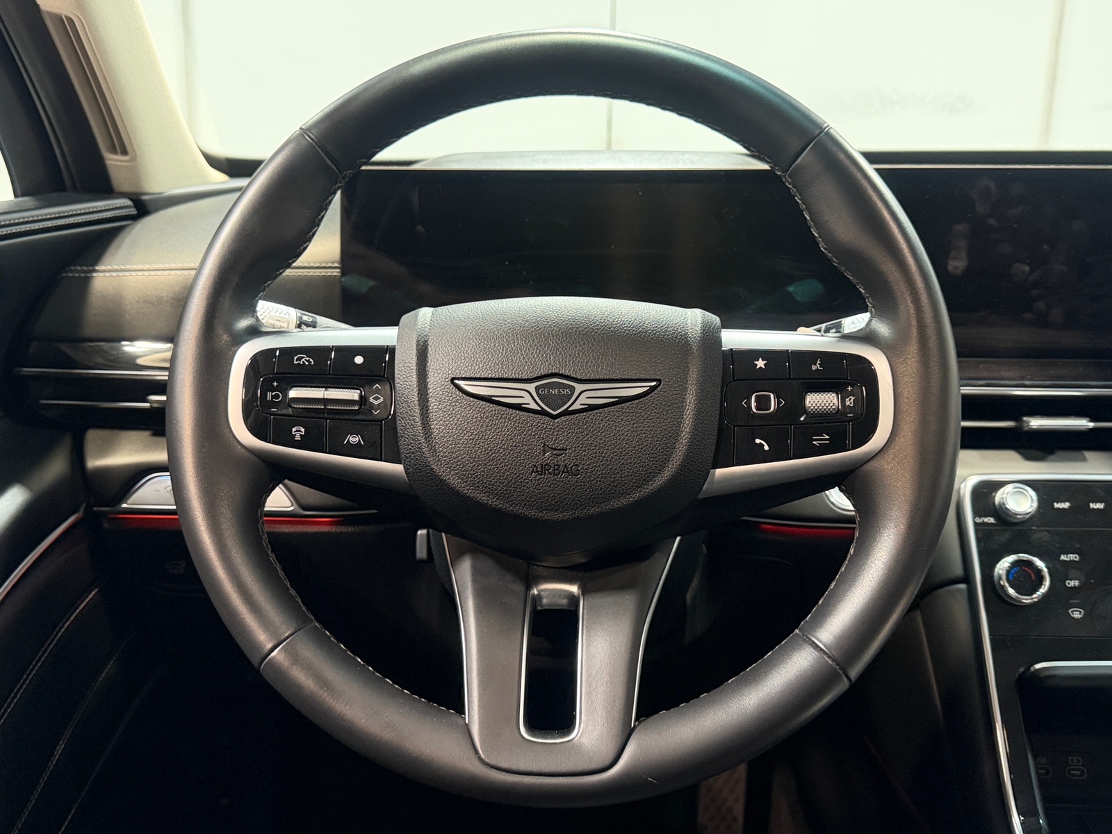 Thumbnail: 2026 Genesis GV80 - 4