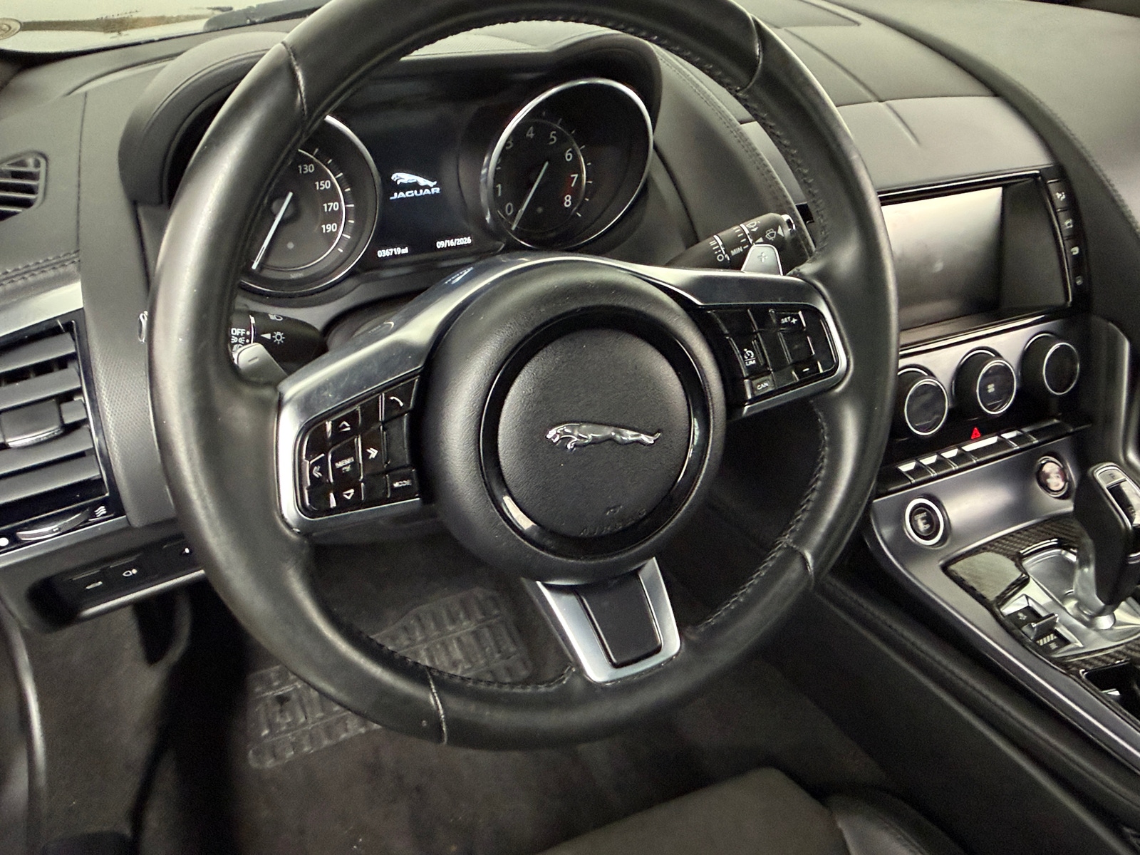 Thumbnail: 2018 Jaguar F-Type - 4