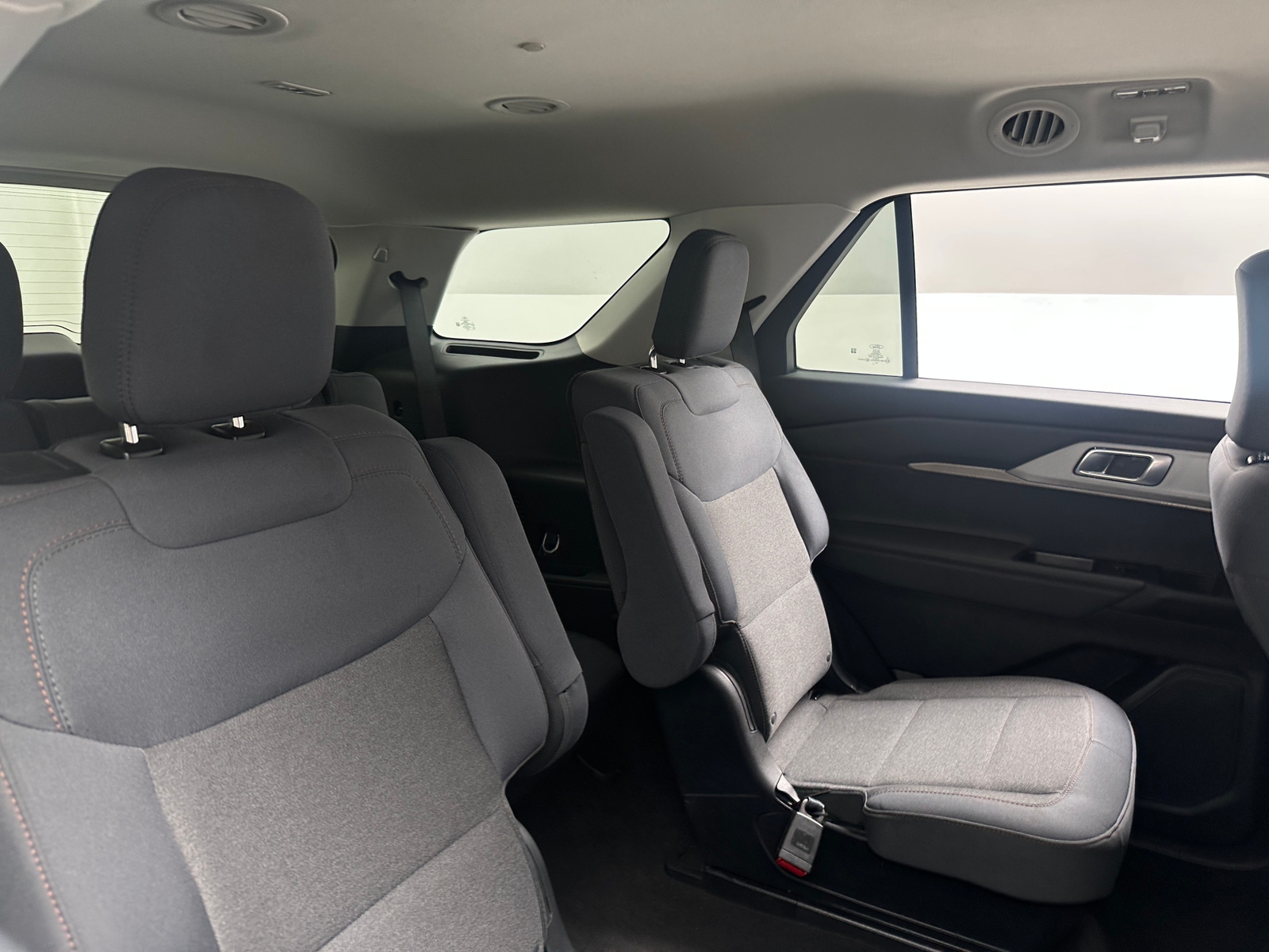 Thumbnail: 2026 Ford Explorer - 6