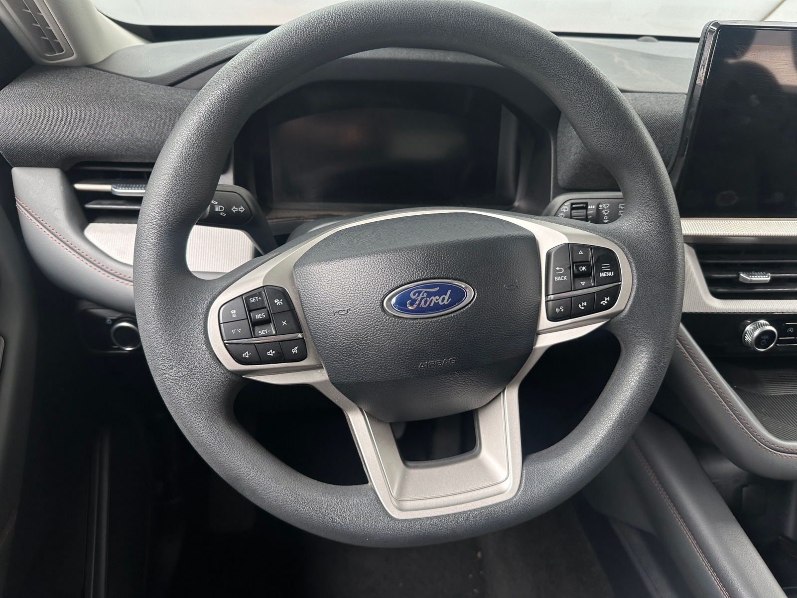 Thumbnail: 2026 Ford Explorer - 5