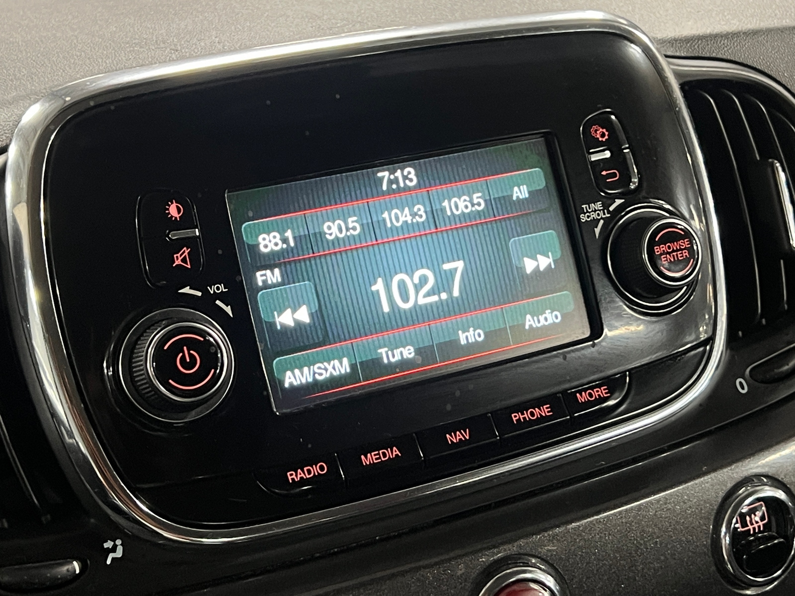Thumbnail: 2019 Fiat 500 - 4