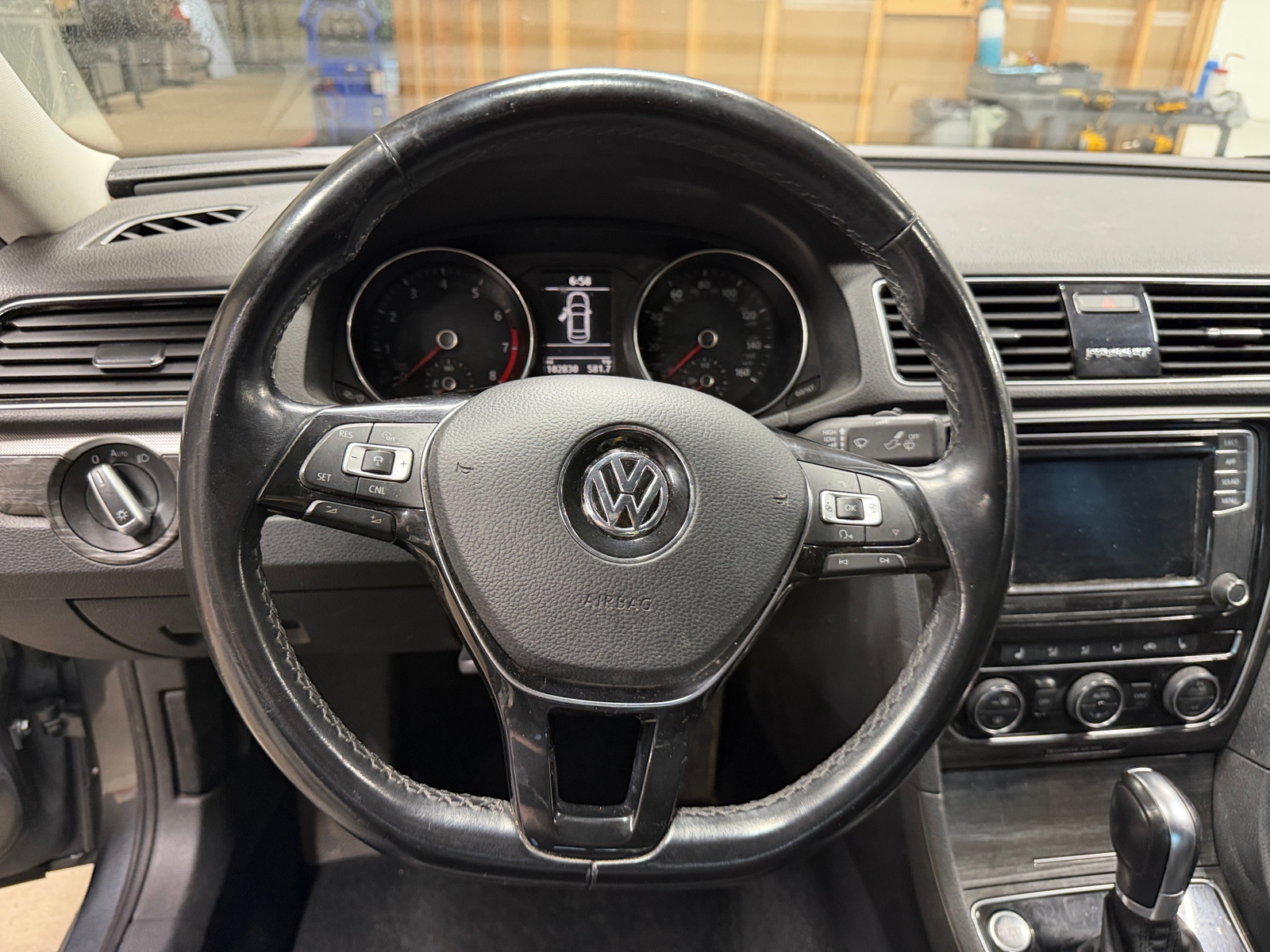 Thumbnail: 2018 Volkswagen Passat - 5