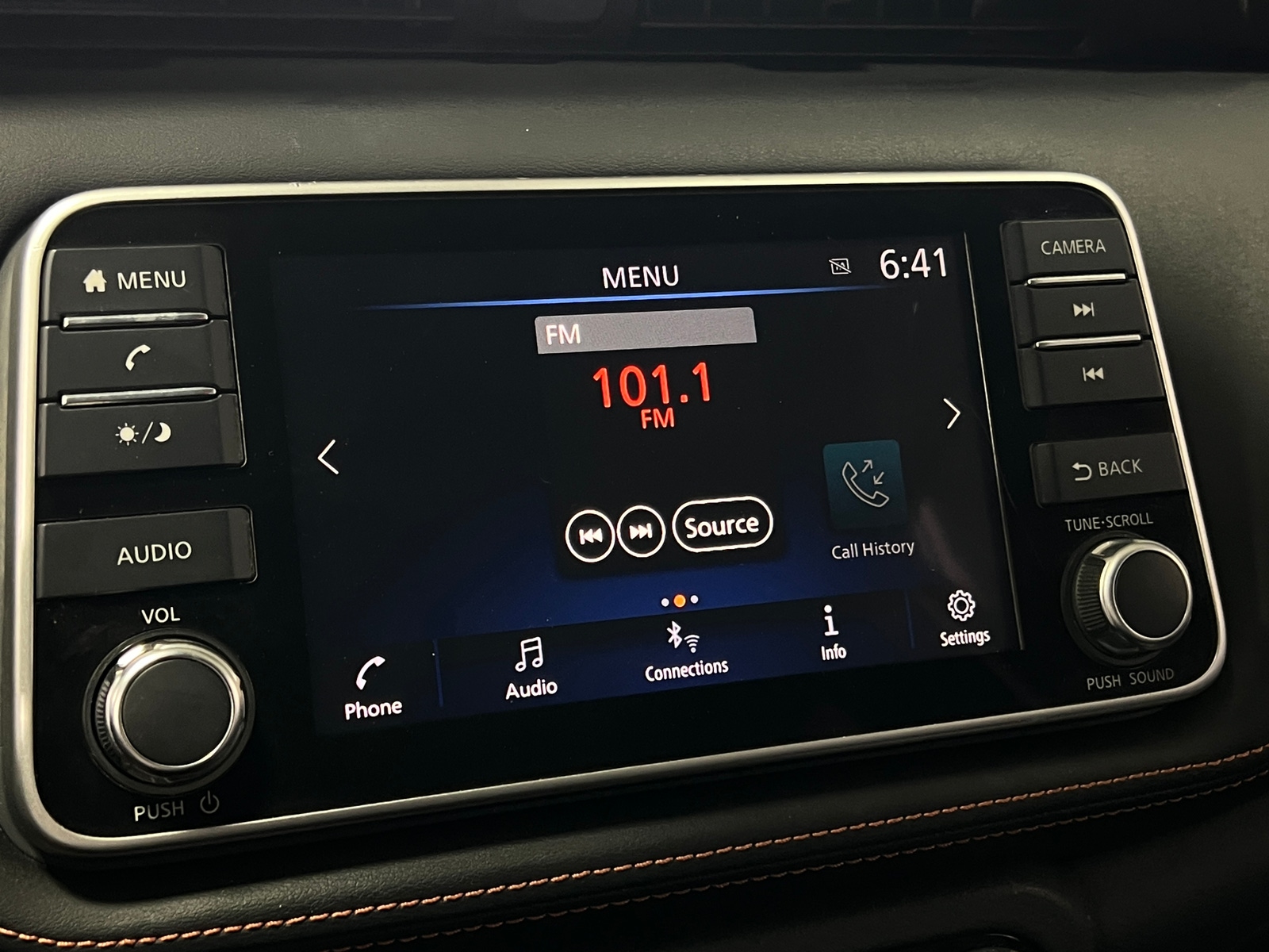 Thumbnail: 2020 Nissan Kicks - 3