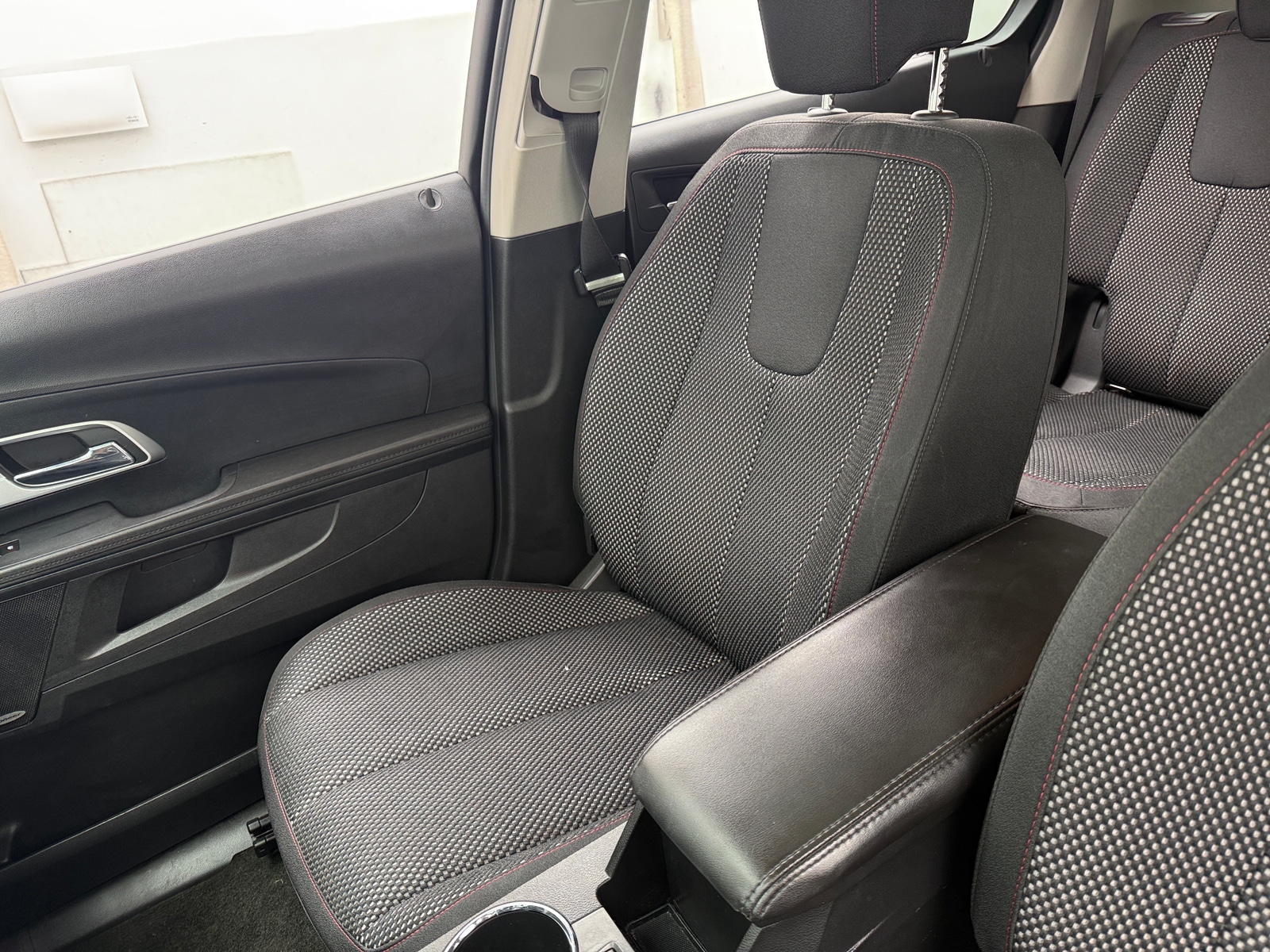 Thumbnail: 2017 Chevrolet Equinox - 2