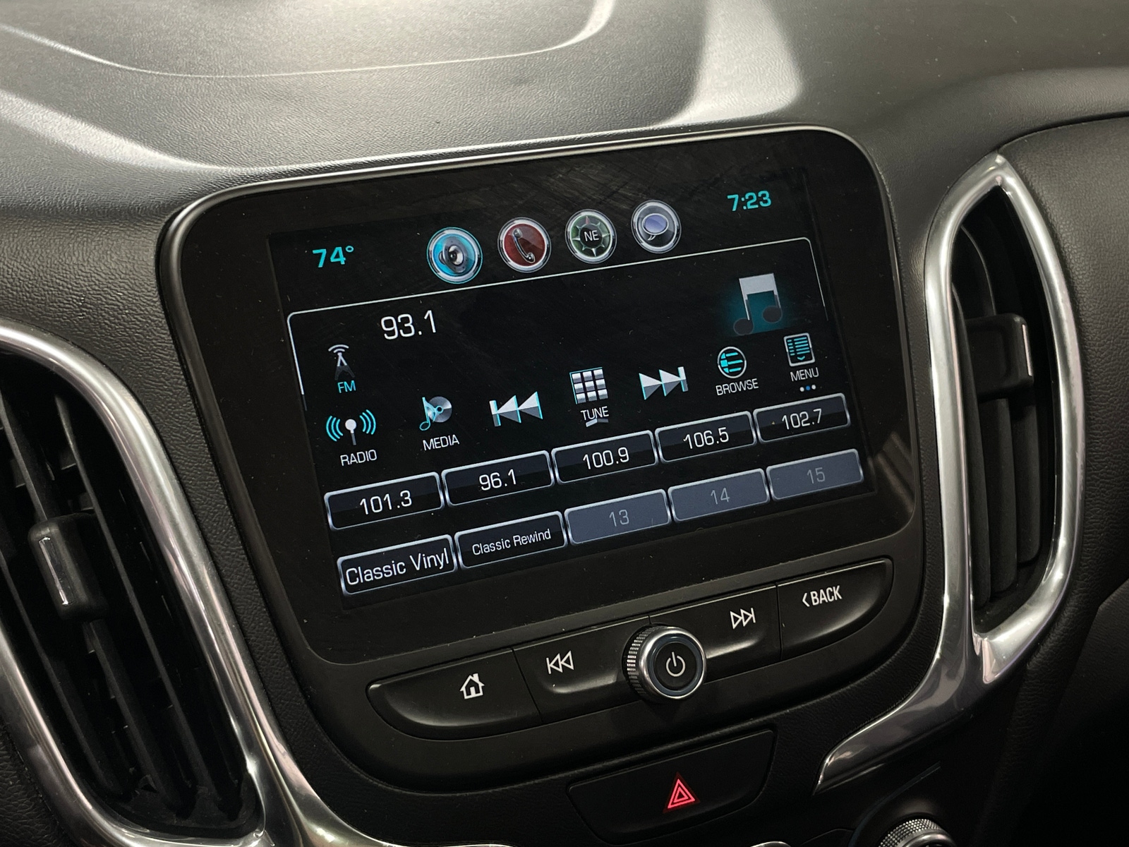 Thumbnail: 2018 Chevrolet Equinox - 4