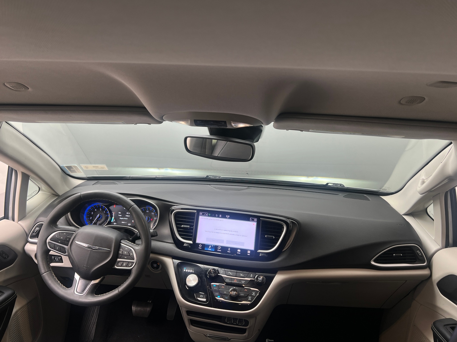 Thumbnail: 2024 Chrysler Pacifica - 2