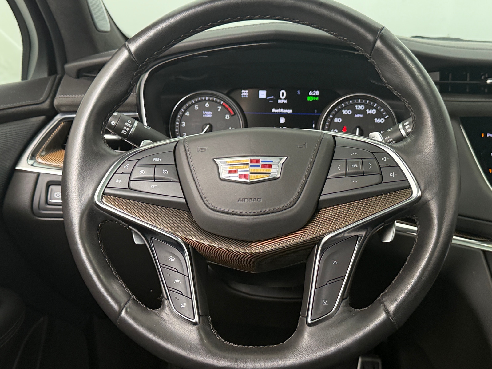 Thumbnail: 2023 Cadillac XT5 - 4