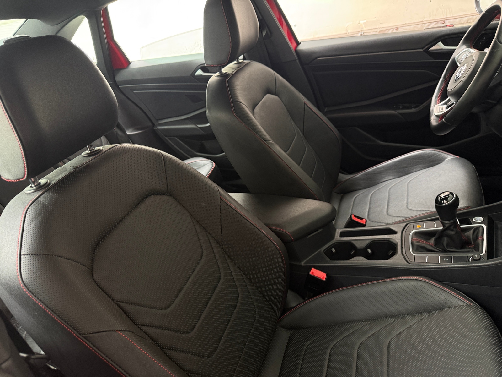 Thumbnail: 2019 Volkswagen Jetta - 2