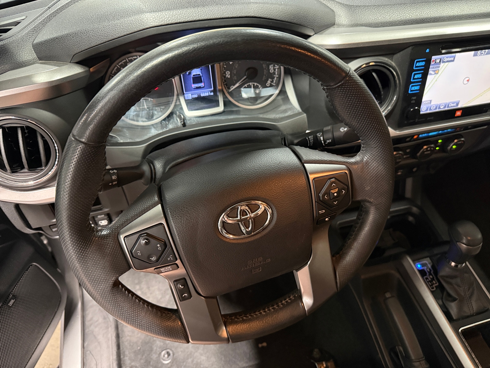 Thumbnail: 2017 Toyota Tacoma - 5