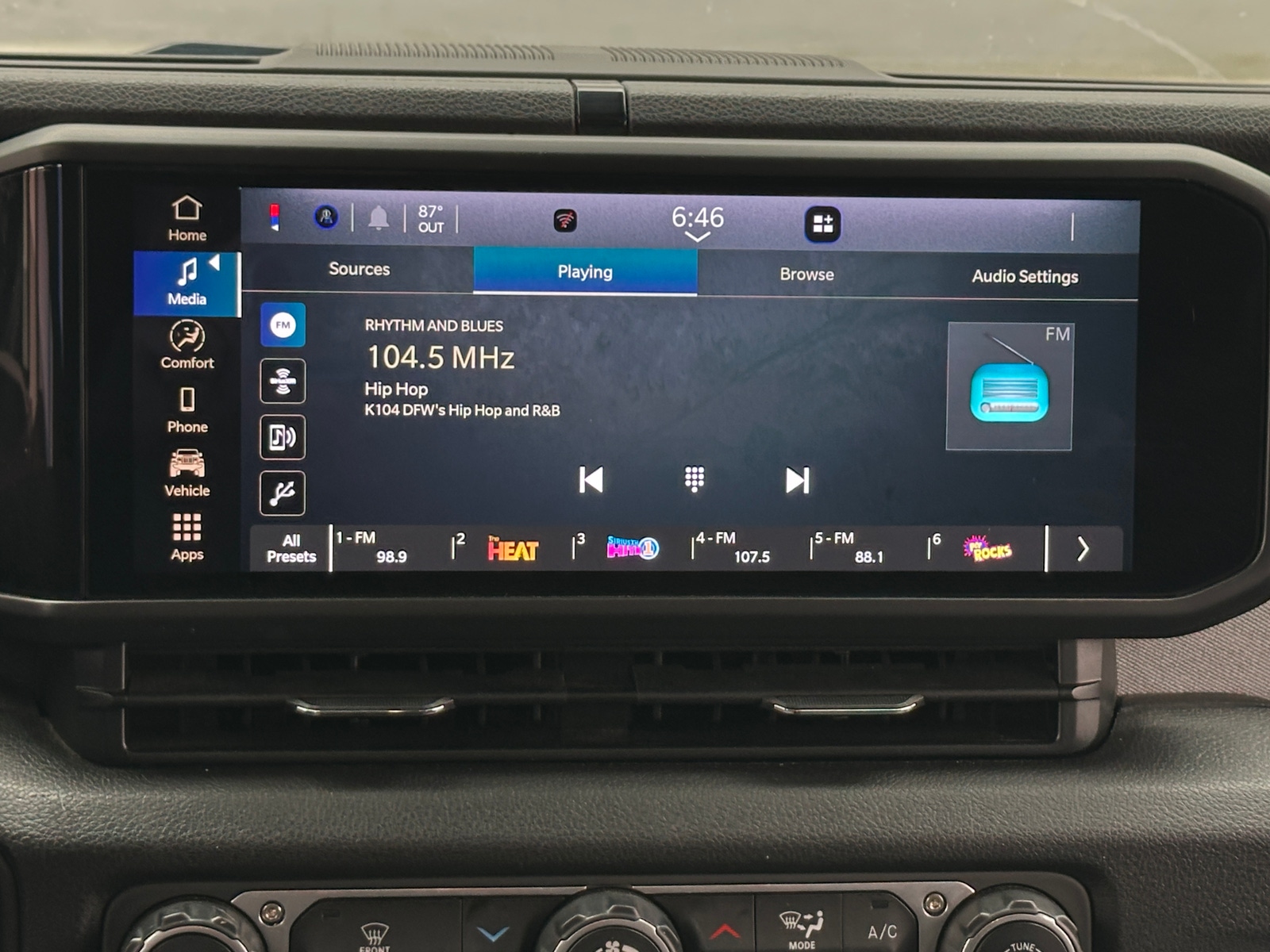 Thumbnail: 2025 Jeep Wrangler - 4