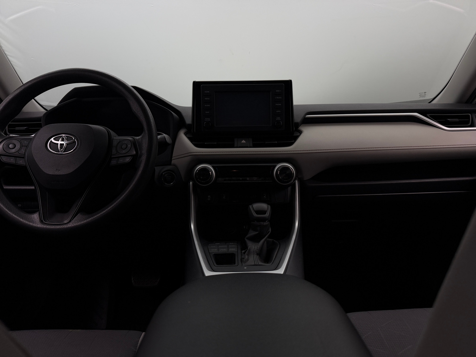 Thumbnail: 2019 Toyota RAV4 - 3