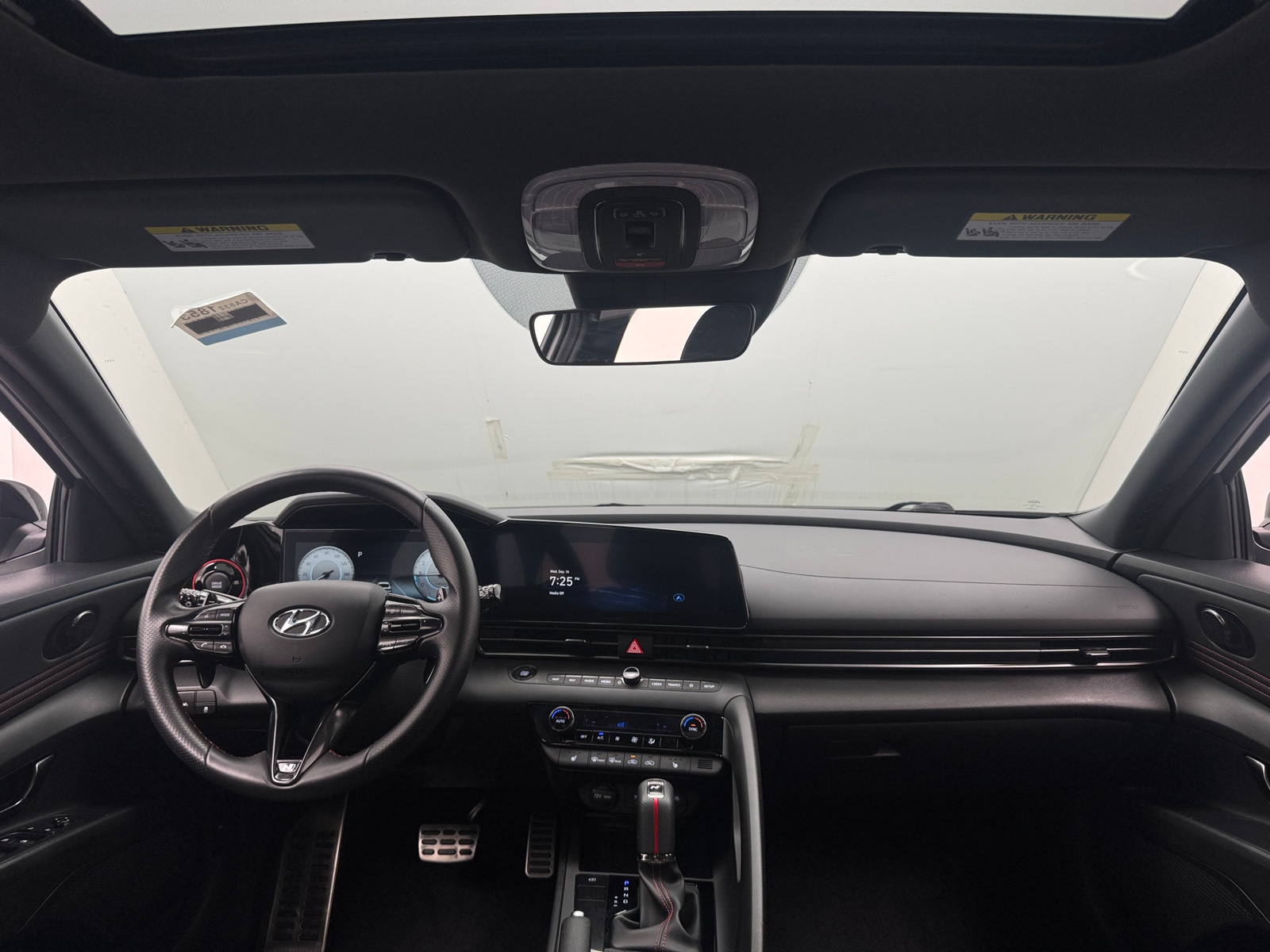 Thumbnail: 2023 Hyundai Elantra - 3