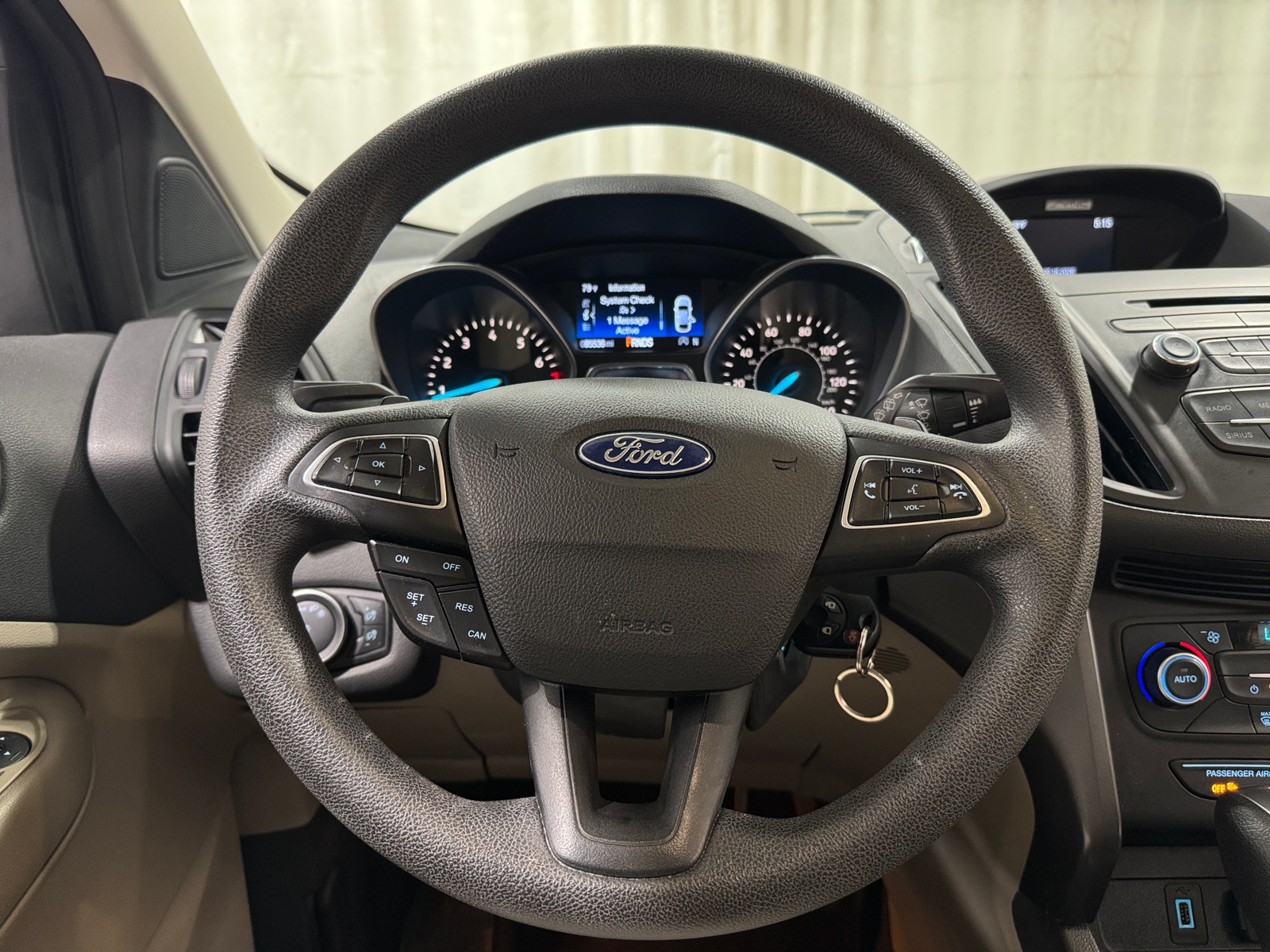 Thumbnail: 2017 Ford Escape - 5