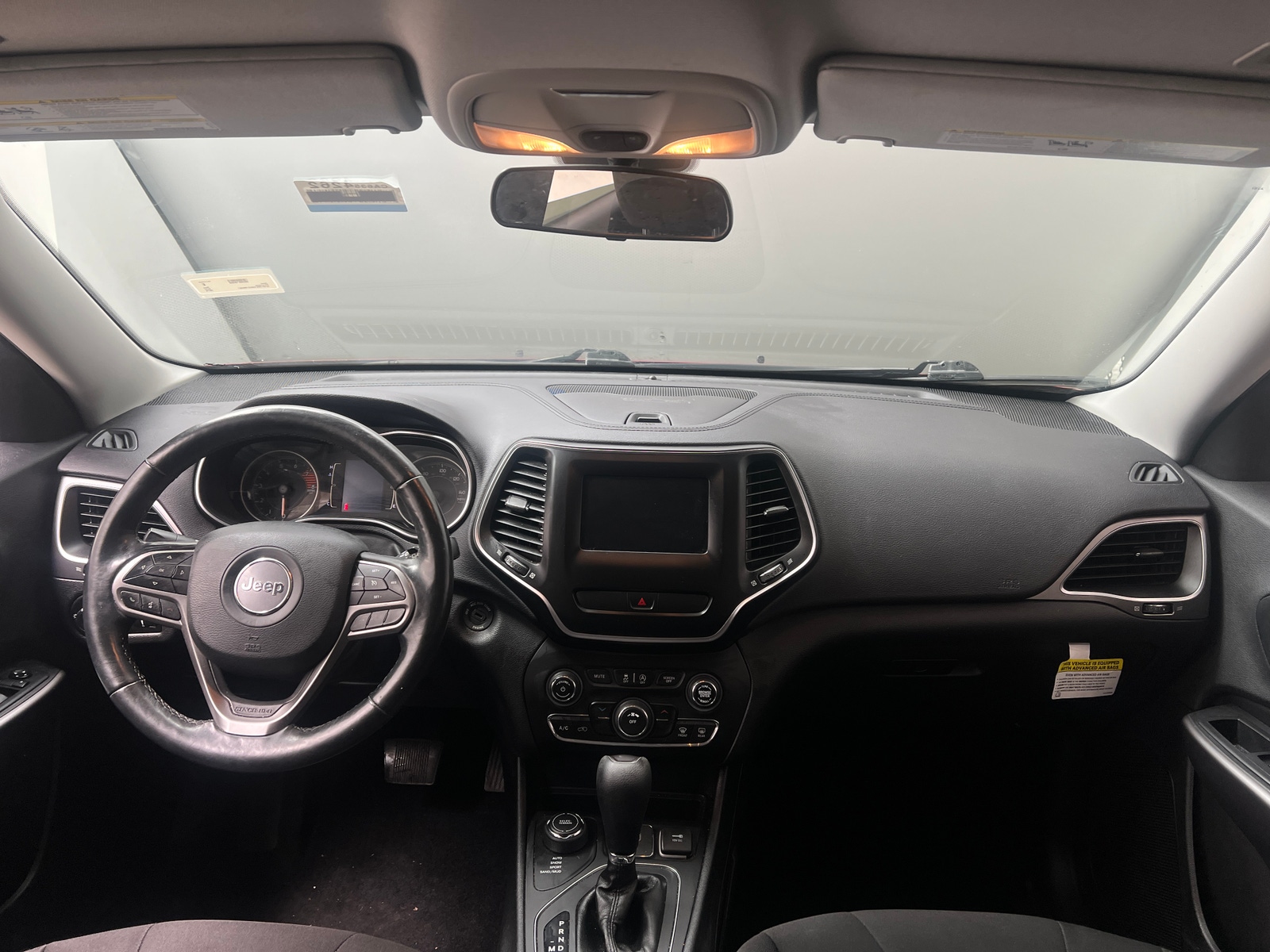 Thumbnail: 2019 Jeep Cherokee - 3