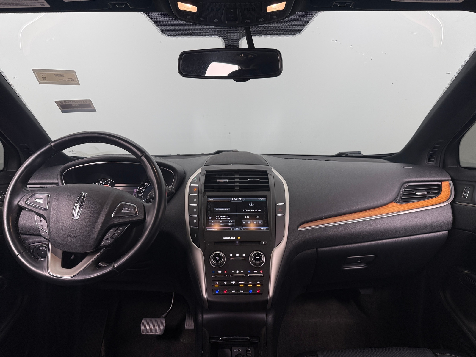 Thumbnail: 2015 Lincoln MKC - 2