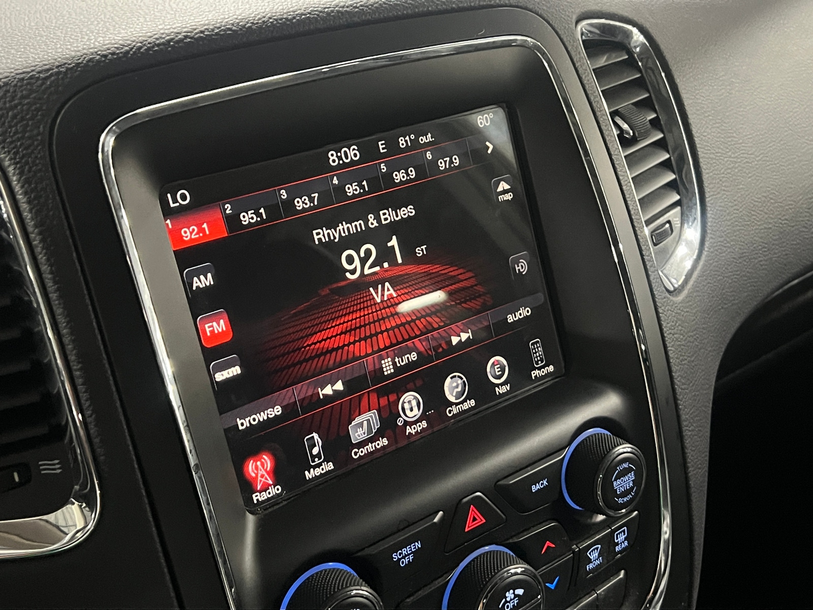 Thumbnail: 2017 Dodge Durango - 3