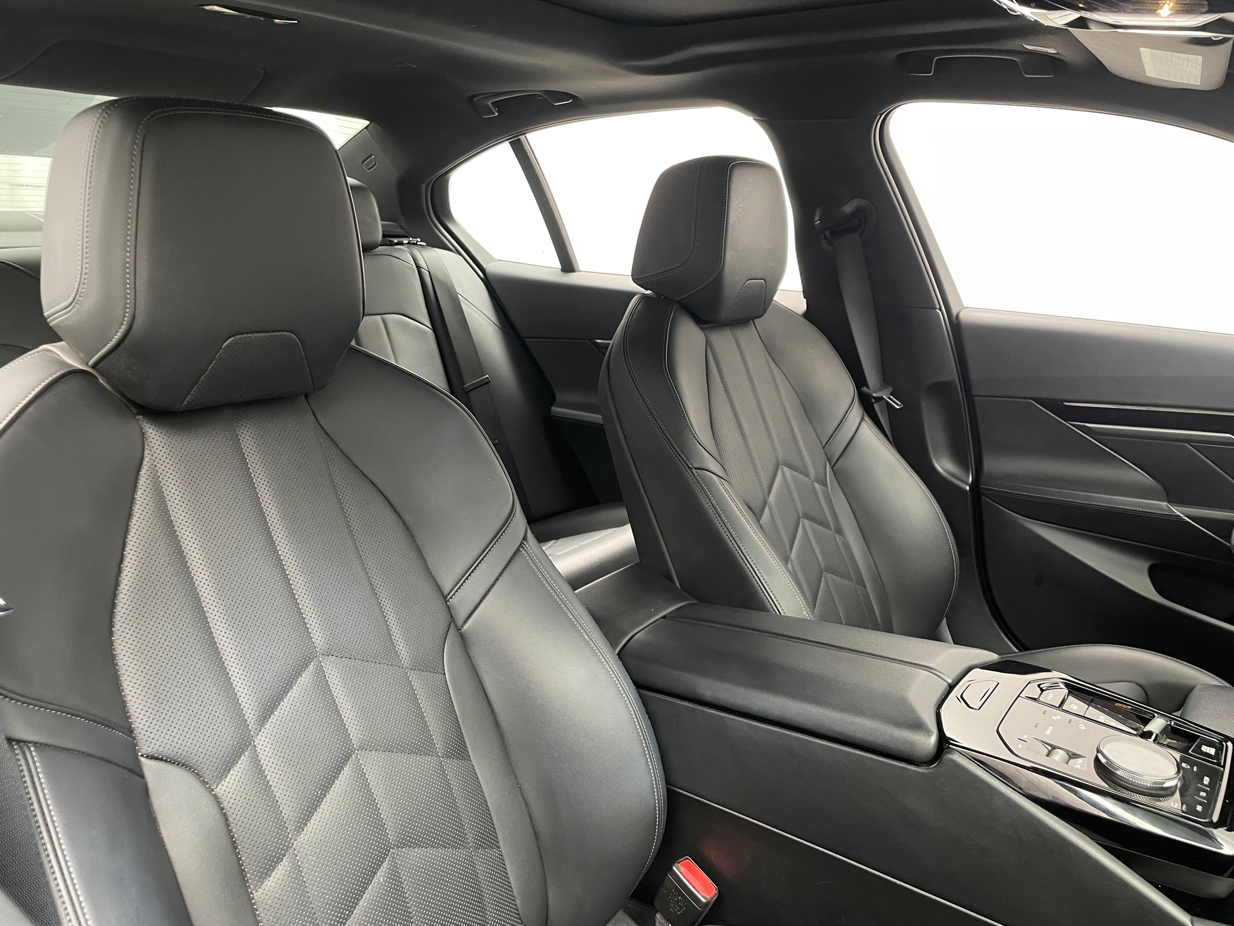 2024 BMW 5 Series 530i